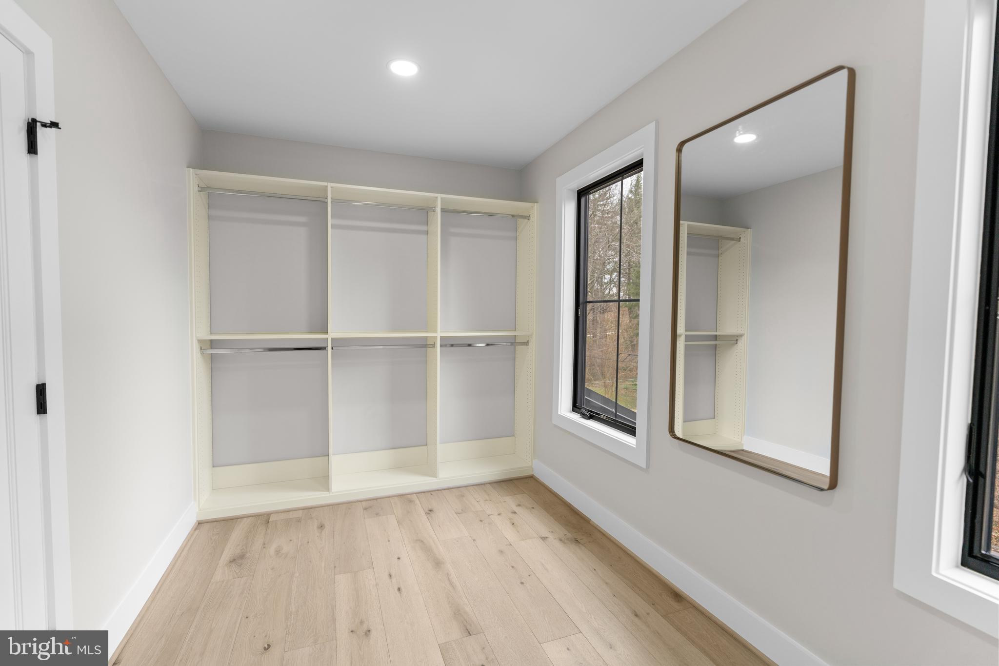 BETHESDA OUTSIDE - Residential