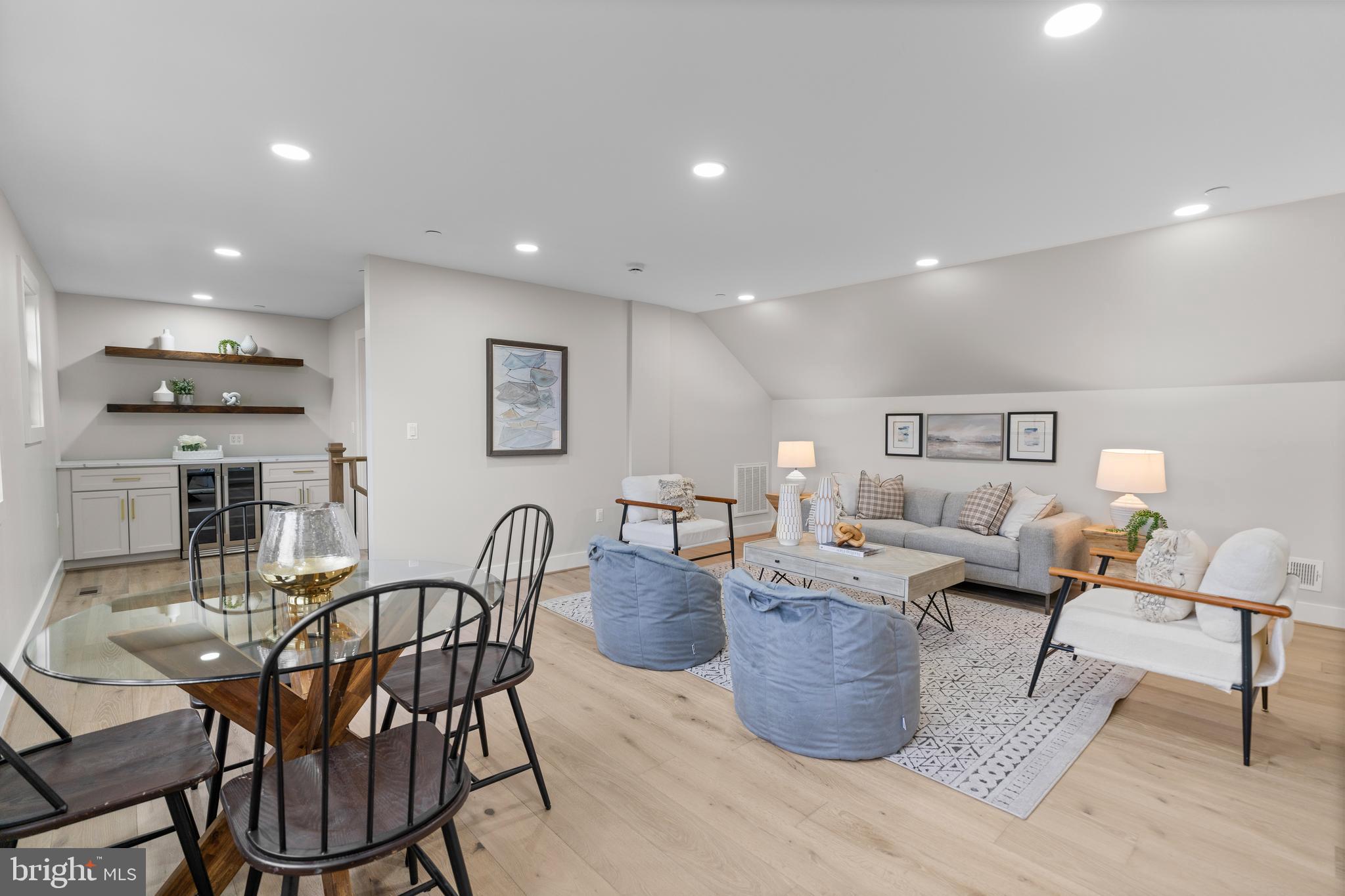 BETHESDA OUTSIDE - Residential