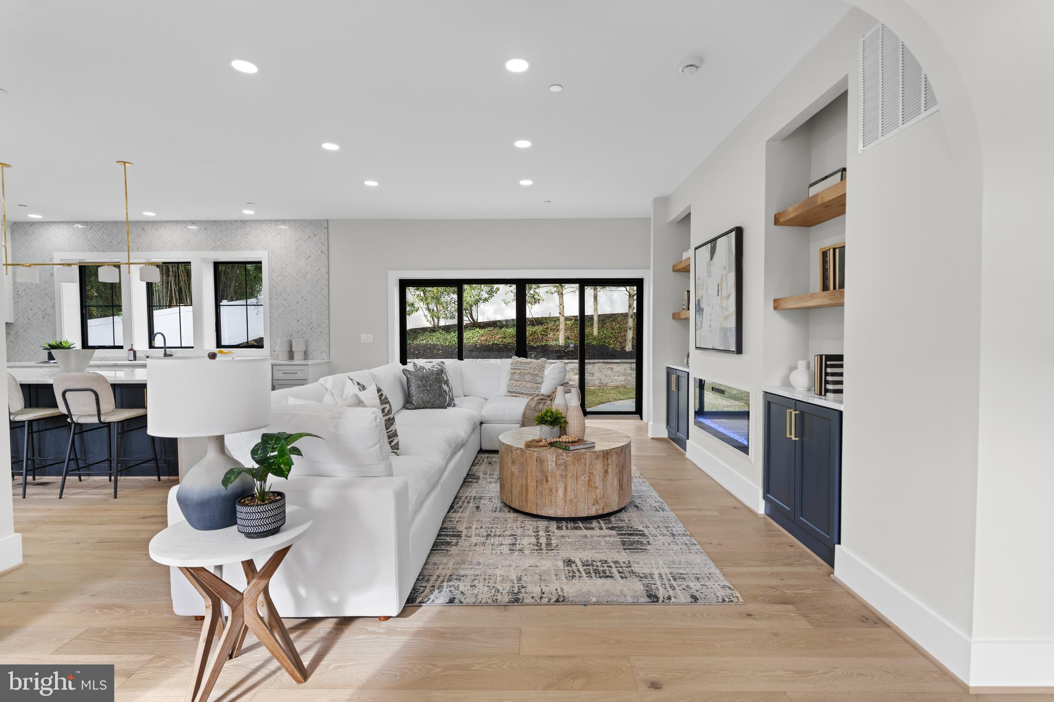 BETHESDA OUTSIDE - Residential