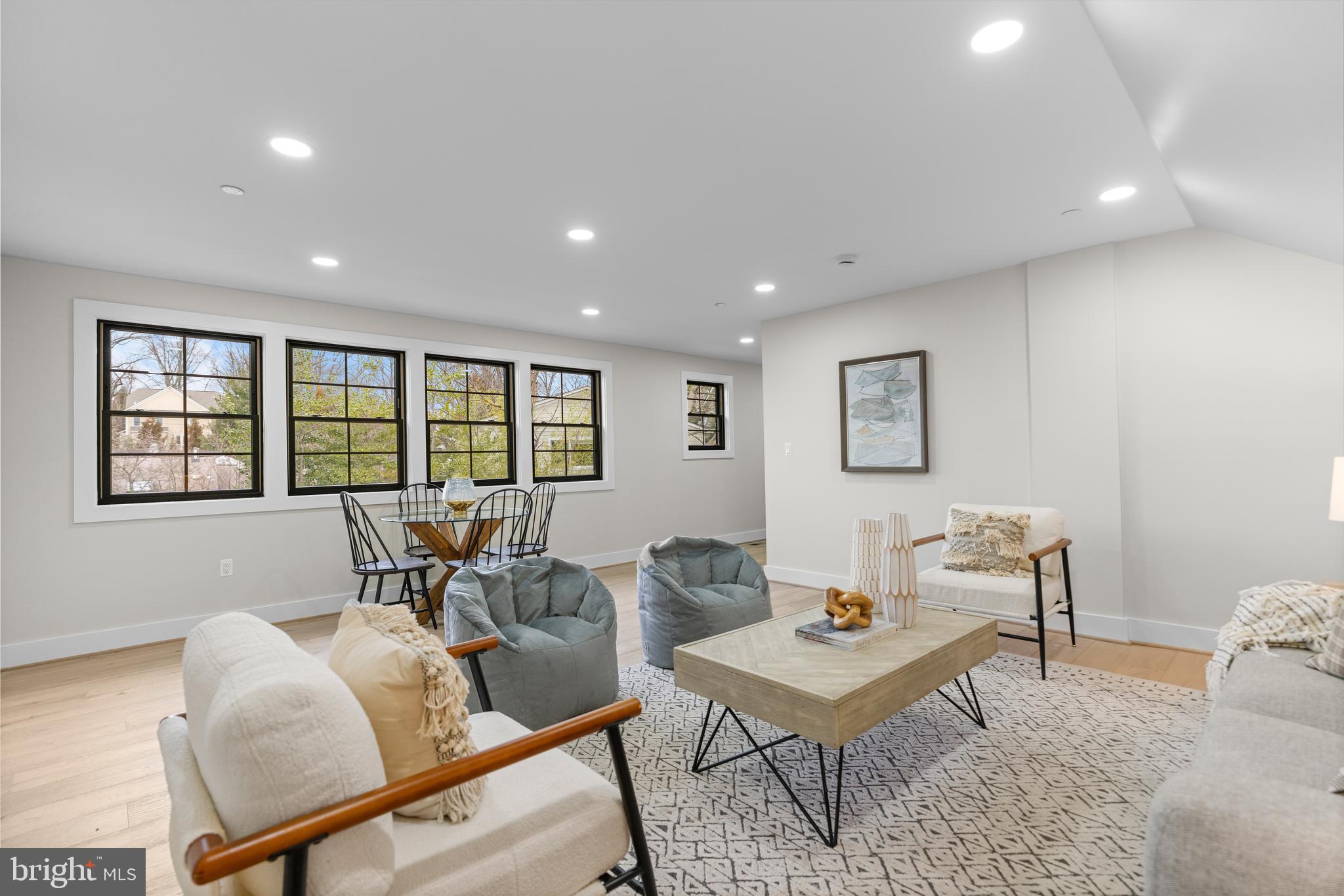 BETHESDA OUTSIDE - Residential