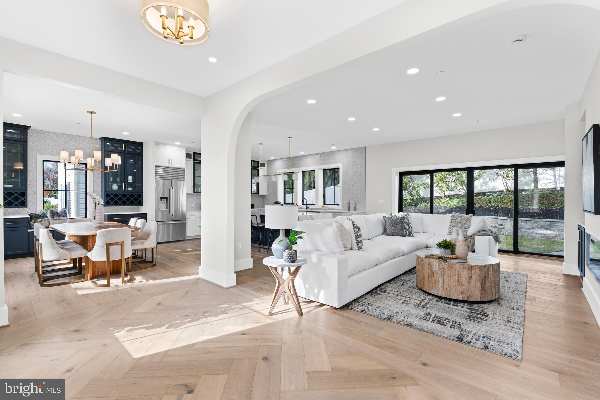 BETHESDA OUTSIDE - Residential