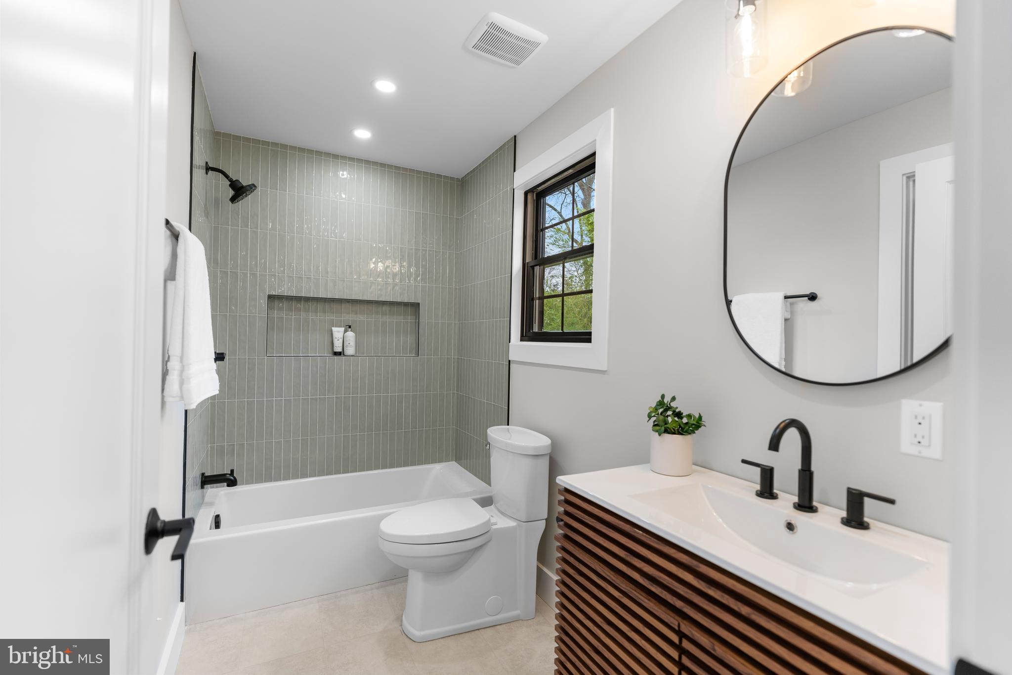 BETHESDA OUTSIDE - Residential