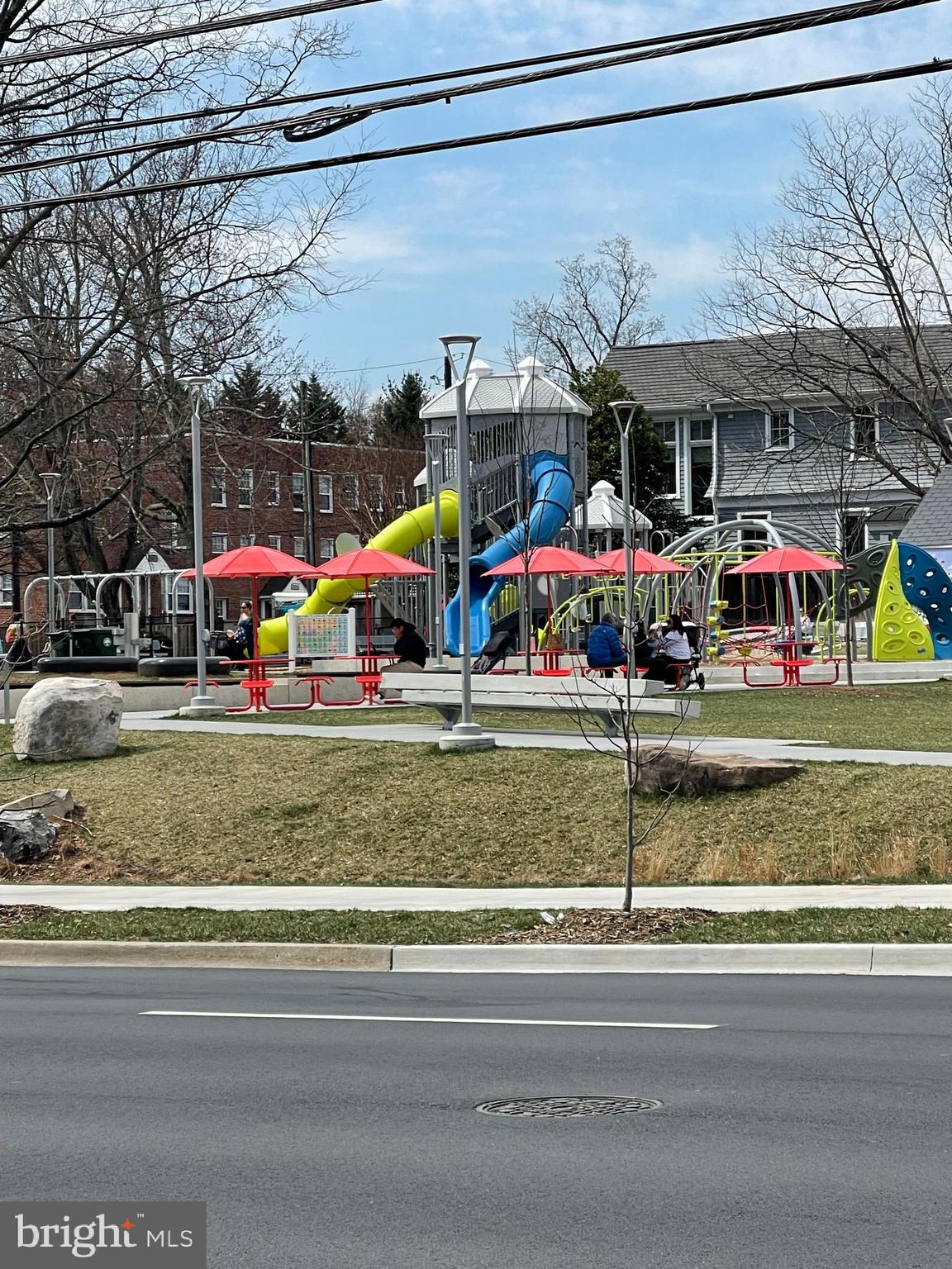 BETHESDA OUTSIDE - Residential