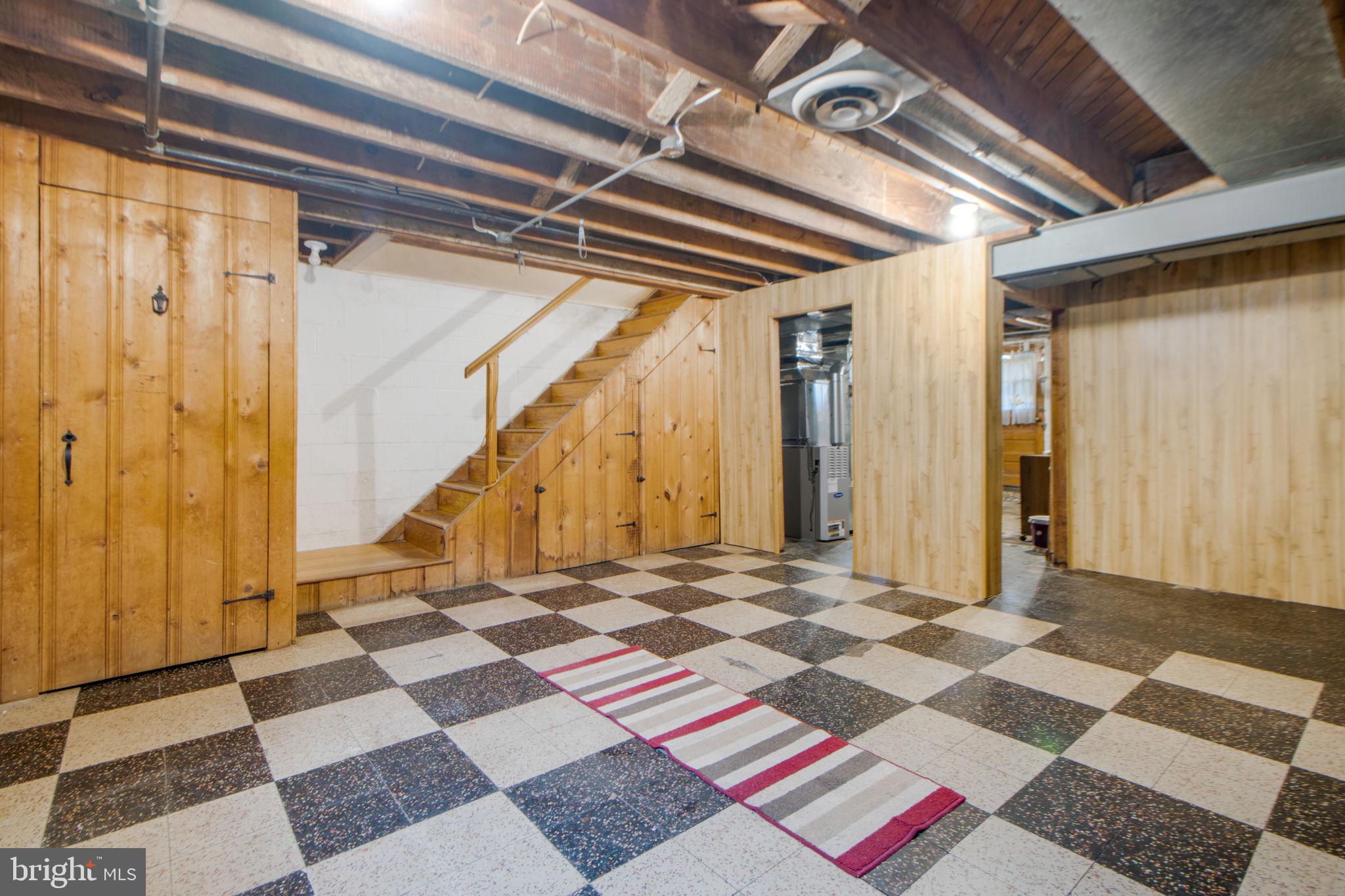 PERRING LOCH - Residential
