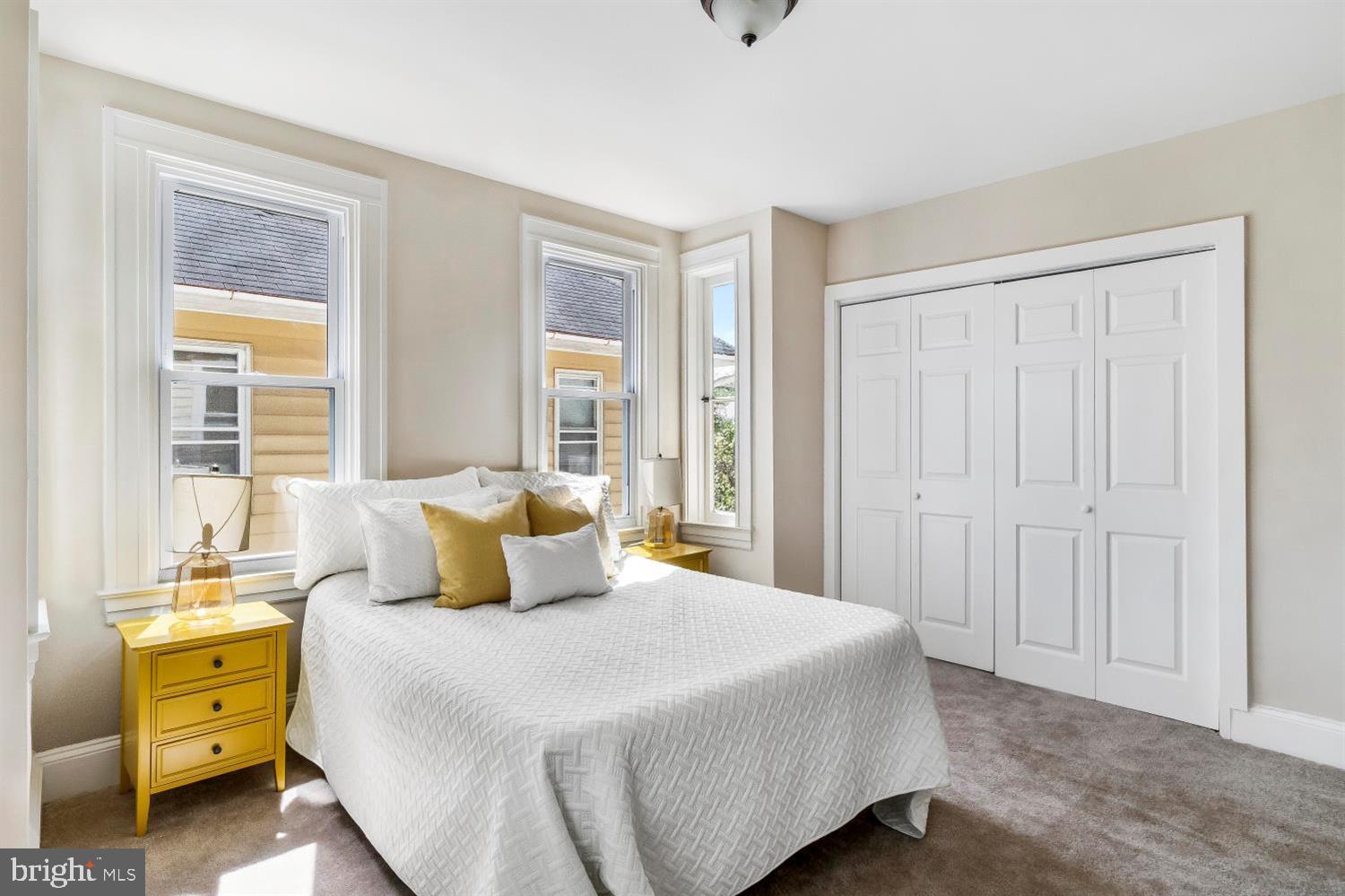 RADNOR WINSTON - Residential