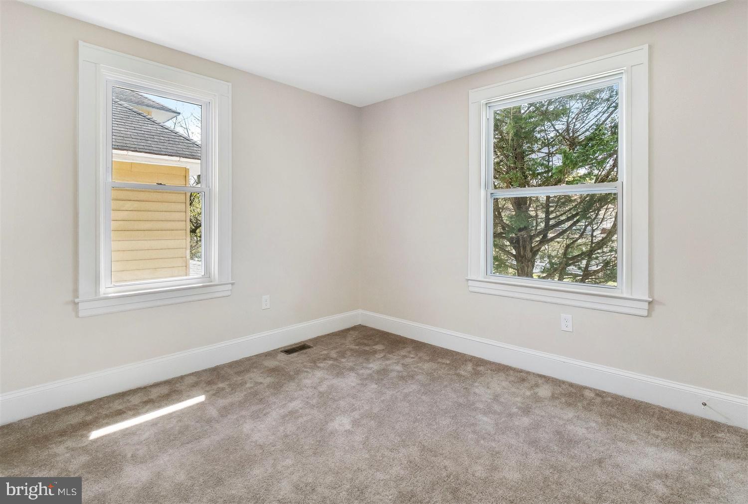 RADNOR WINSTON - Residential