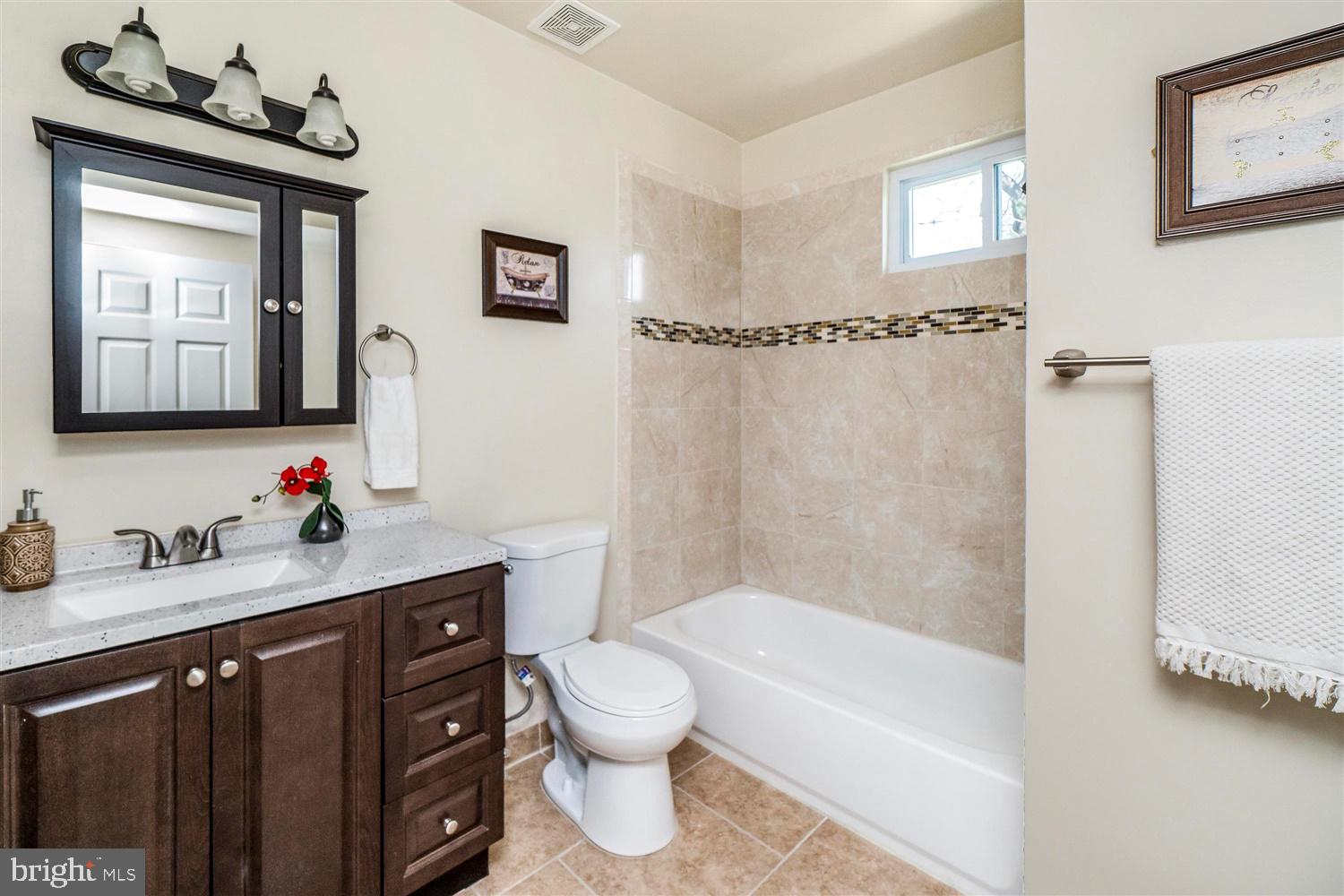 RADNOR WINSTON - Residential