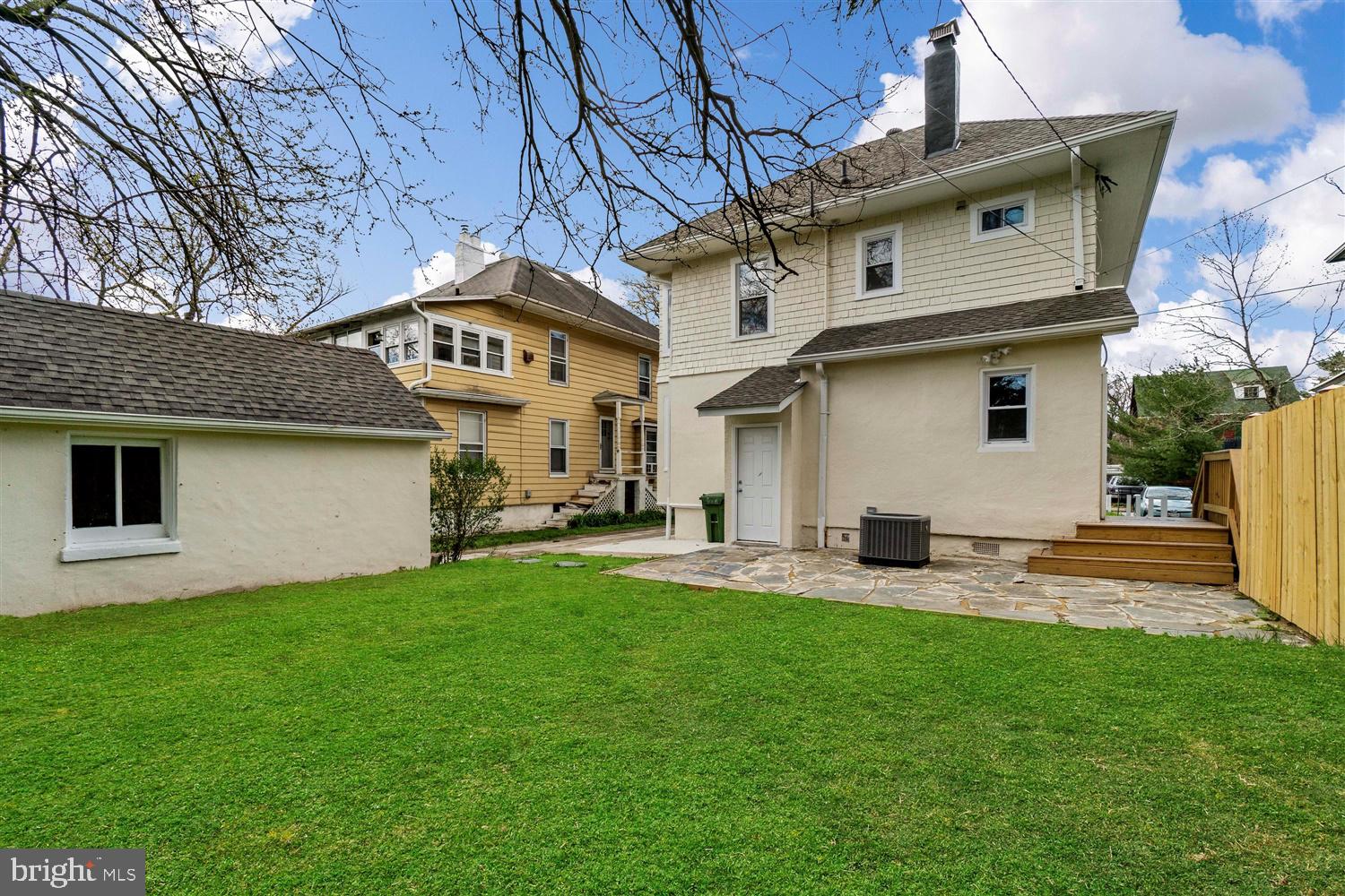 RADNOR WINSTON - Residential