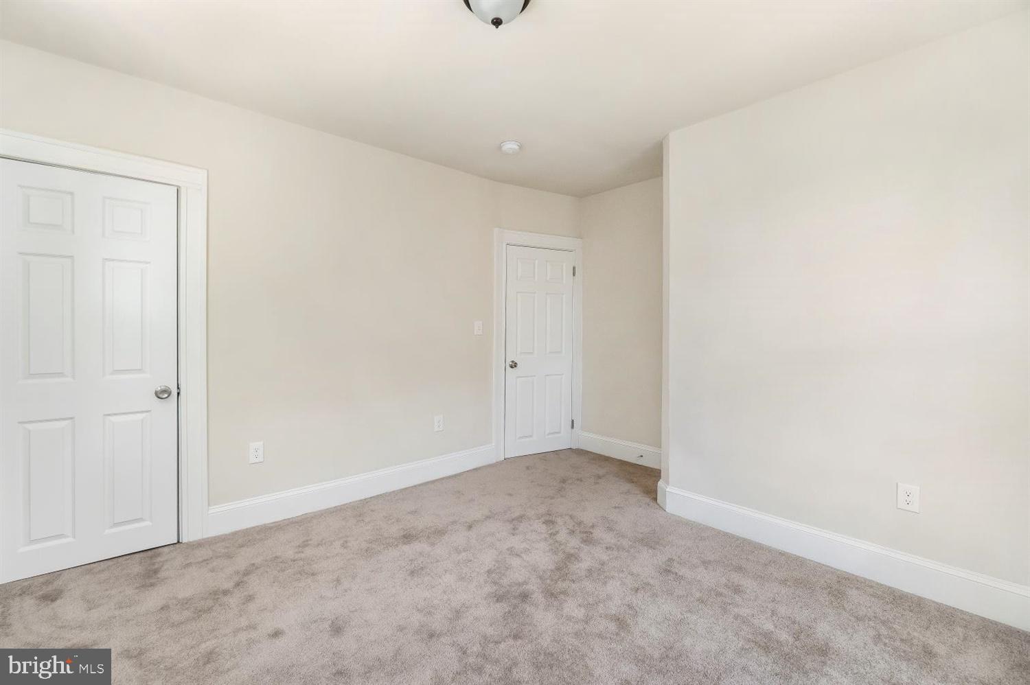 RADNOR WINSTON - Residential