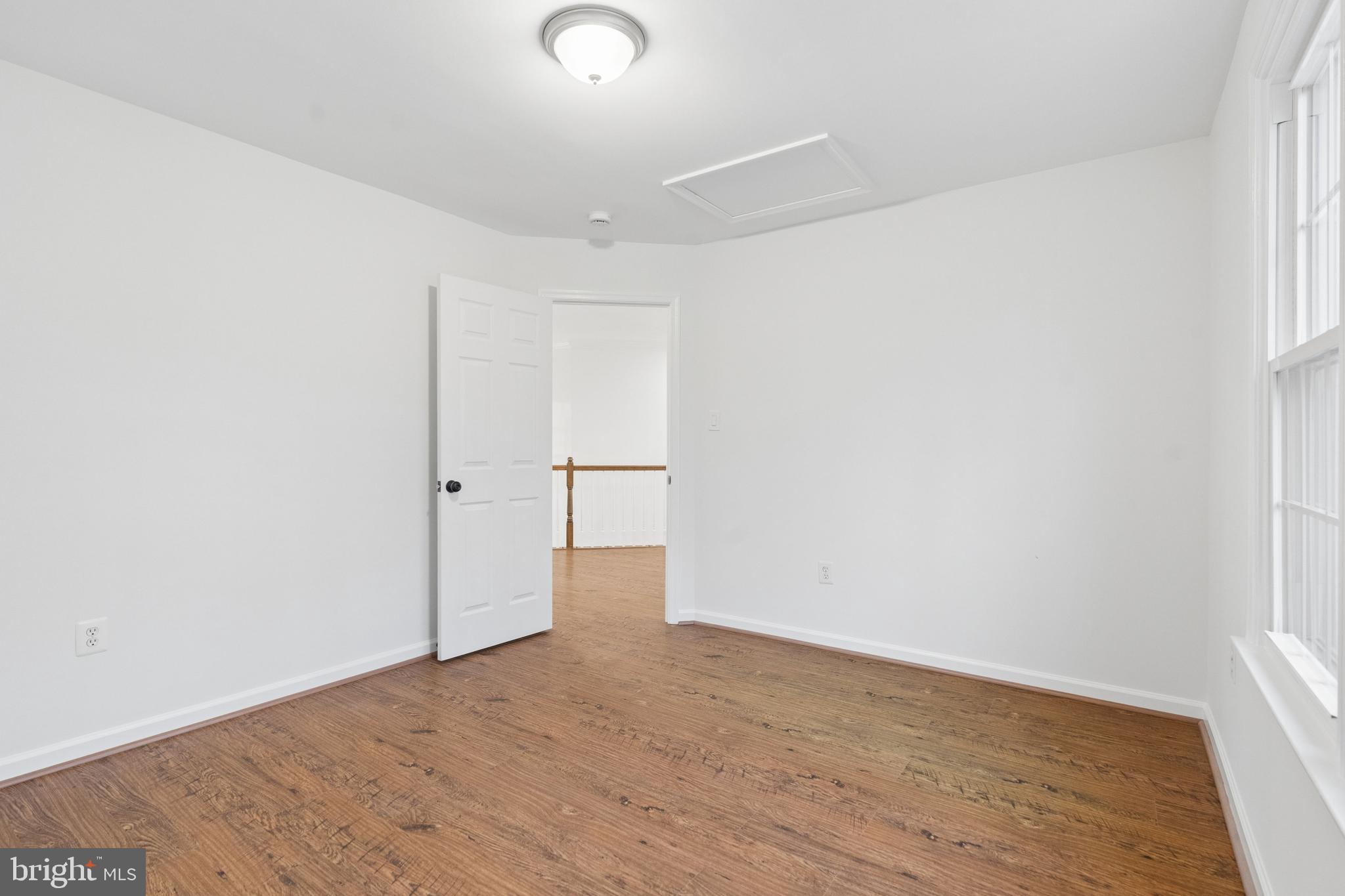 PALISADES POINTE - Residential