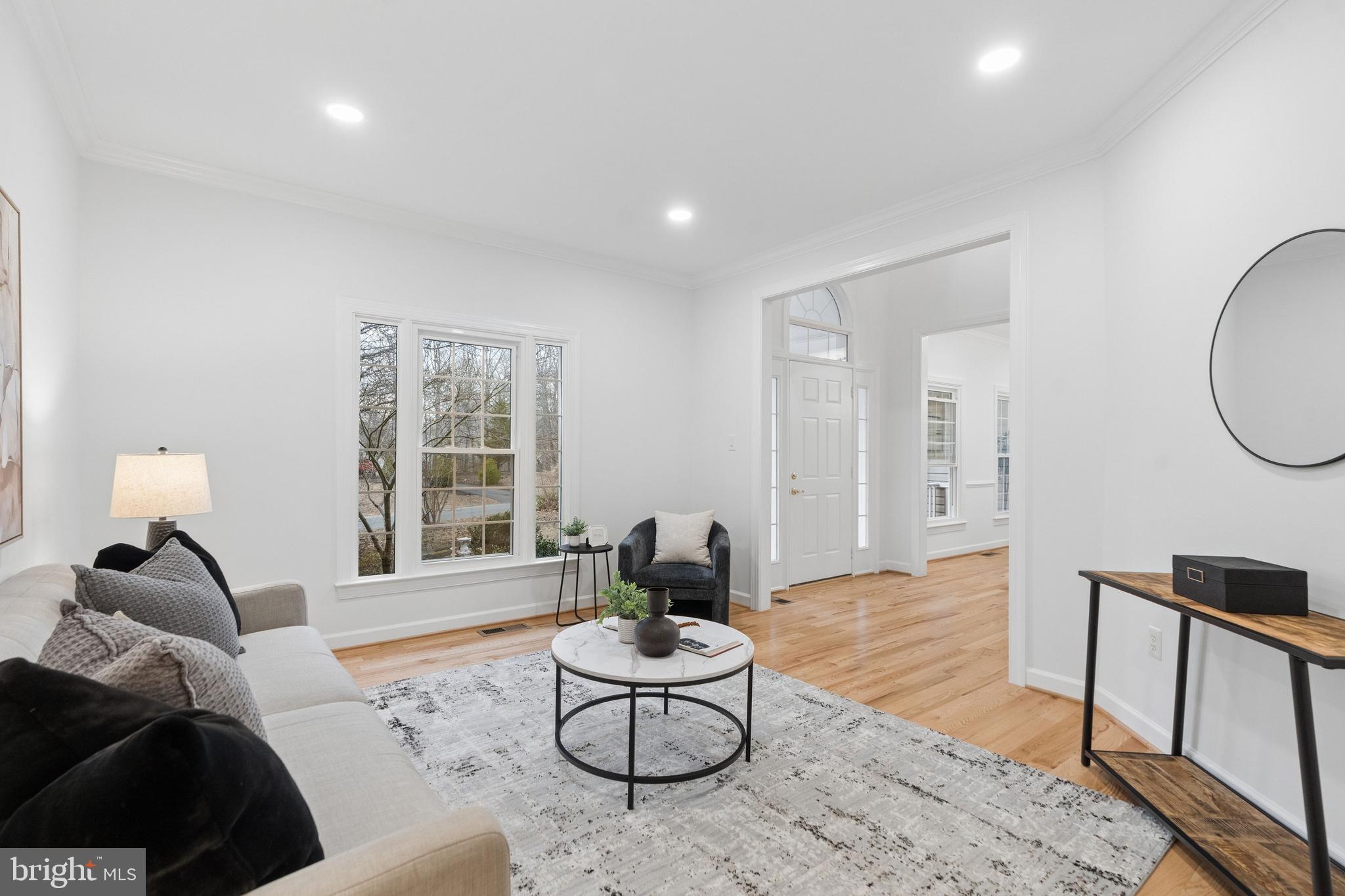 PALISADES POINTE - Residential