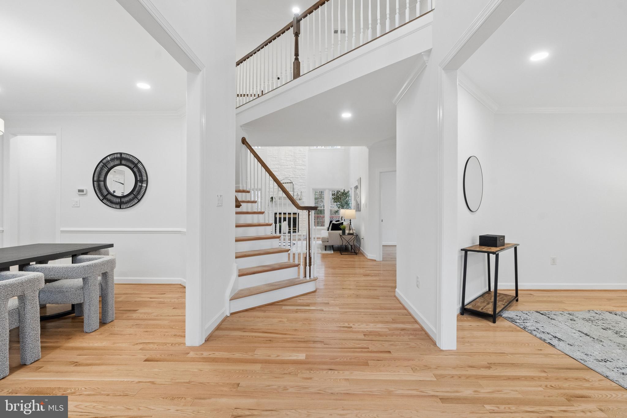 PALISADES POINTE - Residential