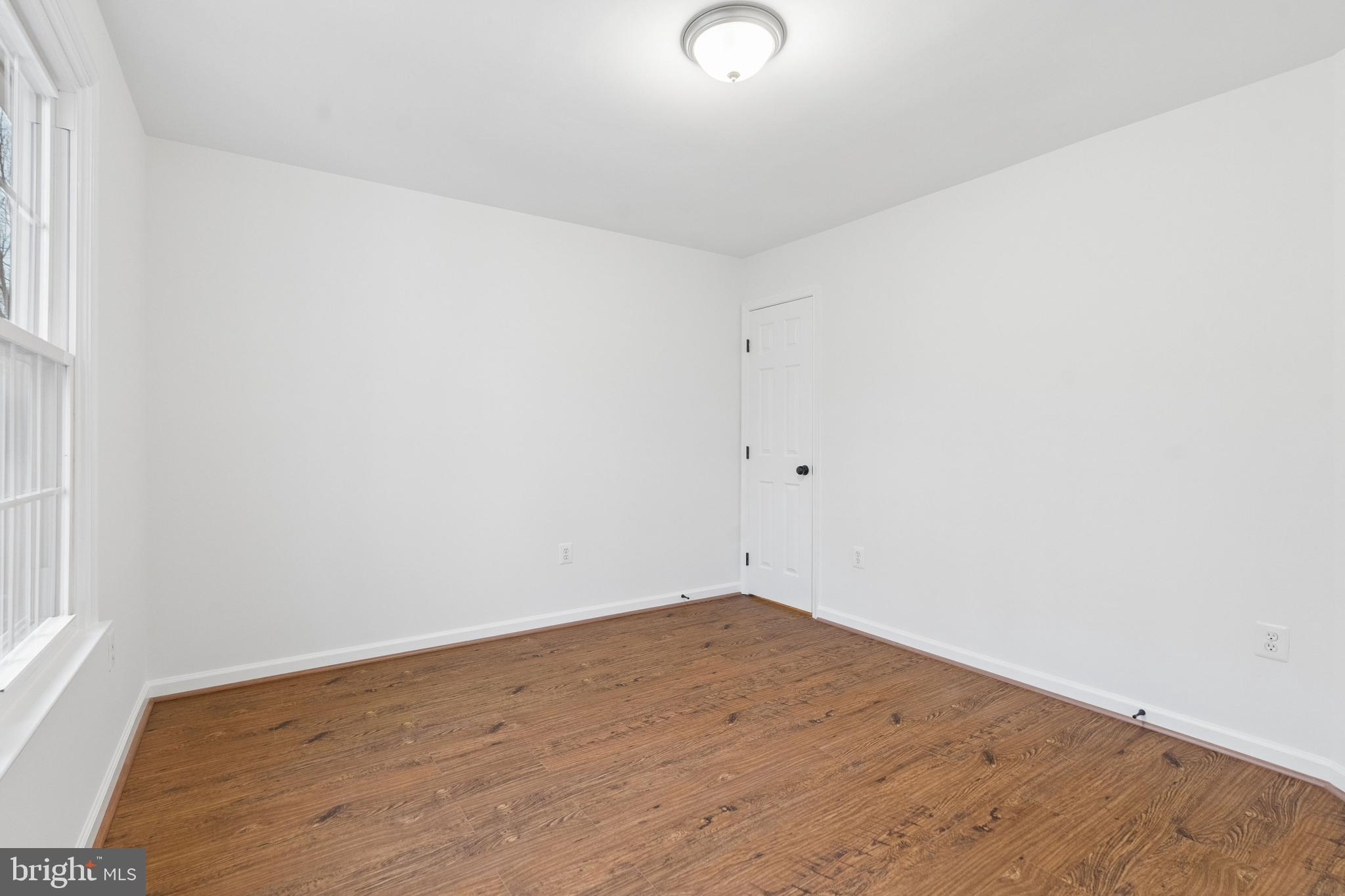 PALISADES POINTE - Residential