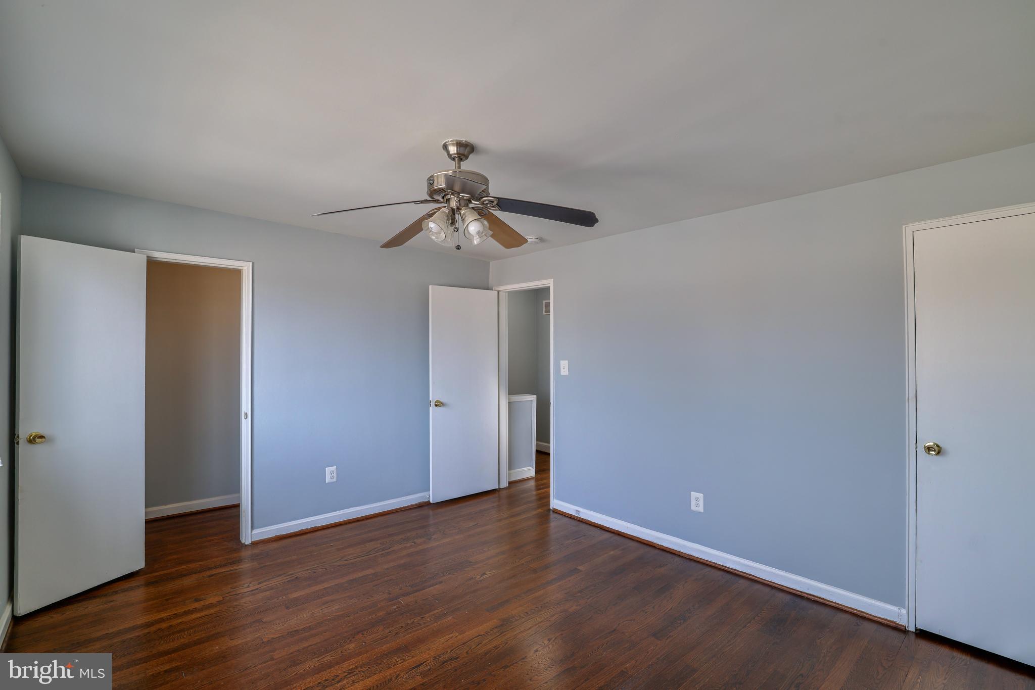 WOOD MANOR - Residential