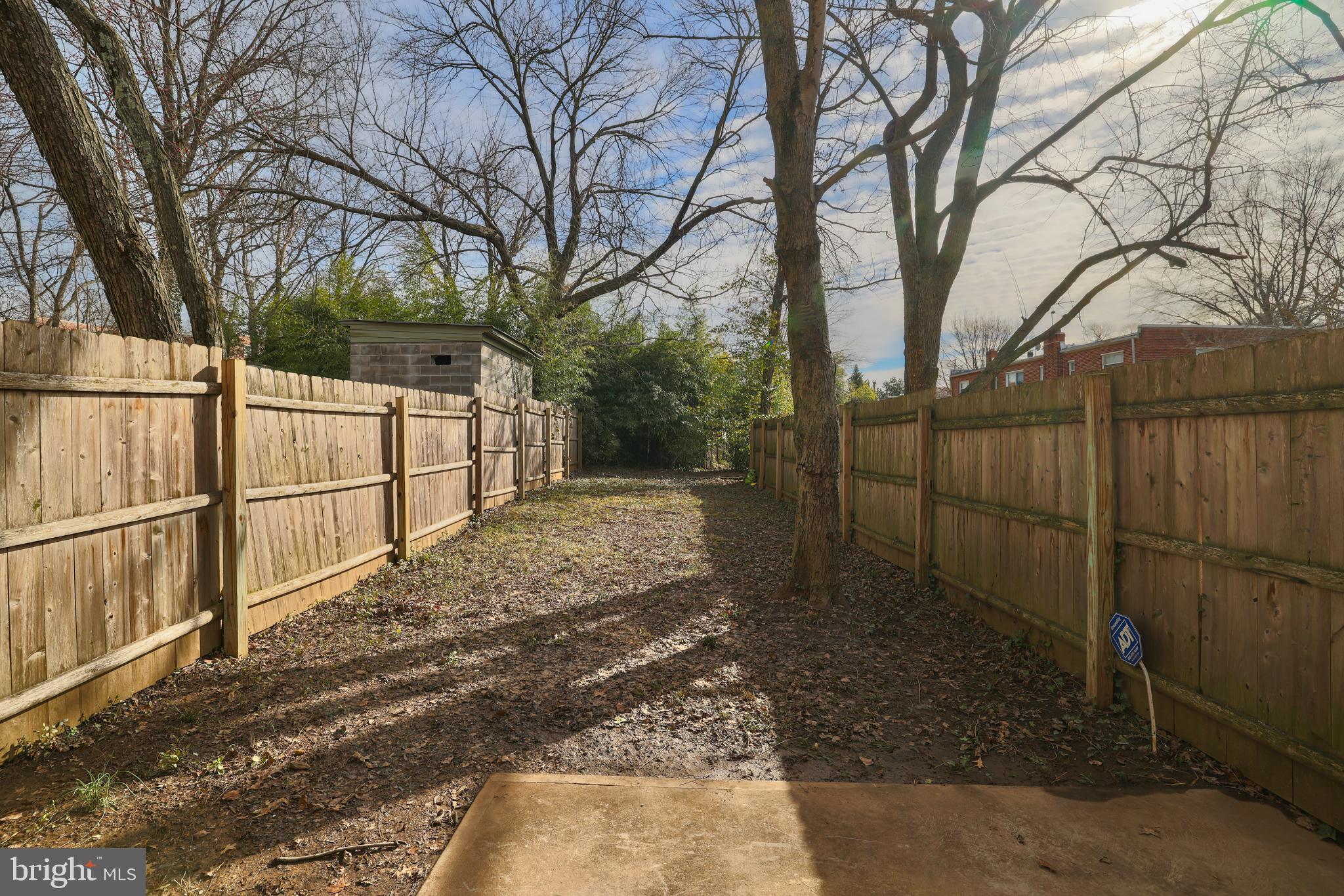 WOOD MANOR - Residential