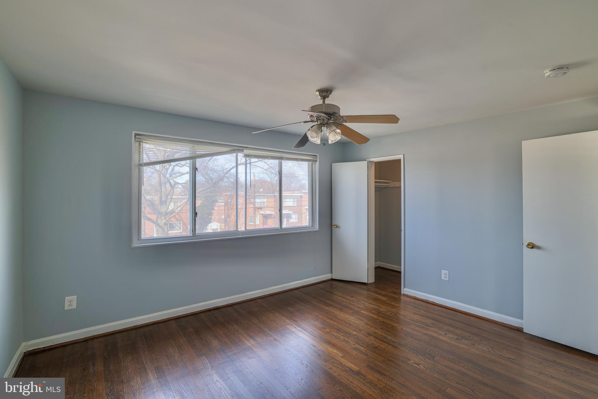 WOOD MANOR - Residential