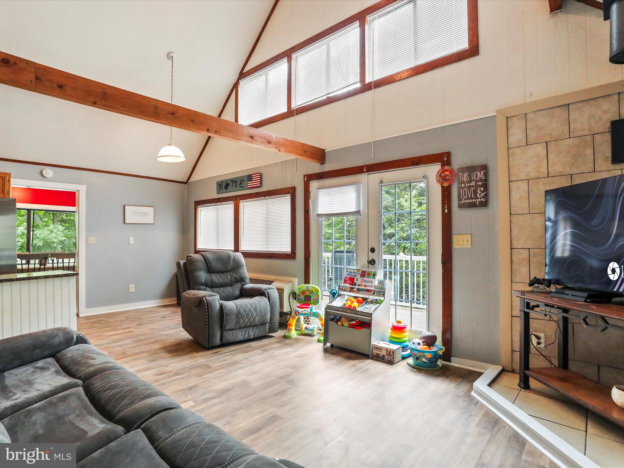 GLENWOOD FOREST - Residential