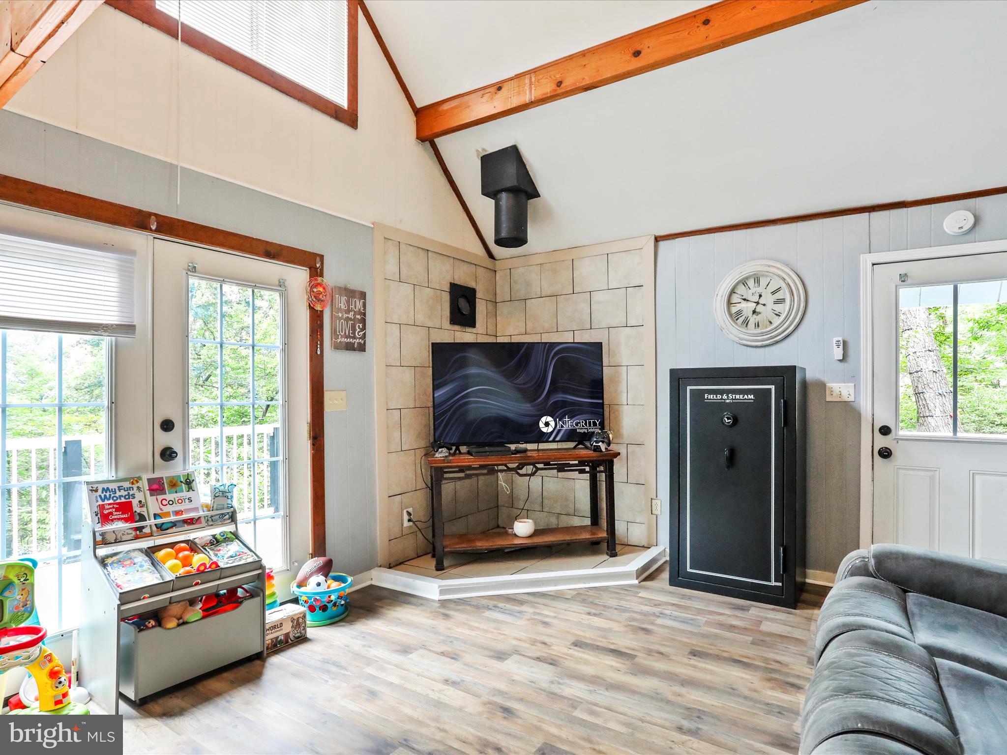 GLENWOOD FOREST - Residential