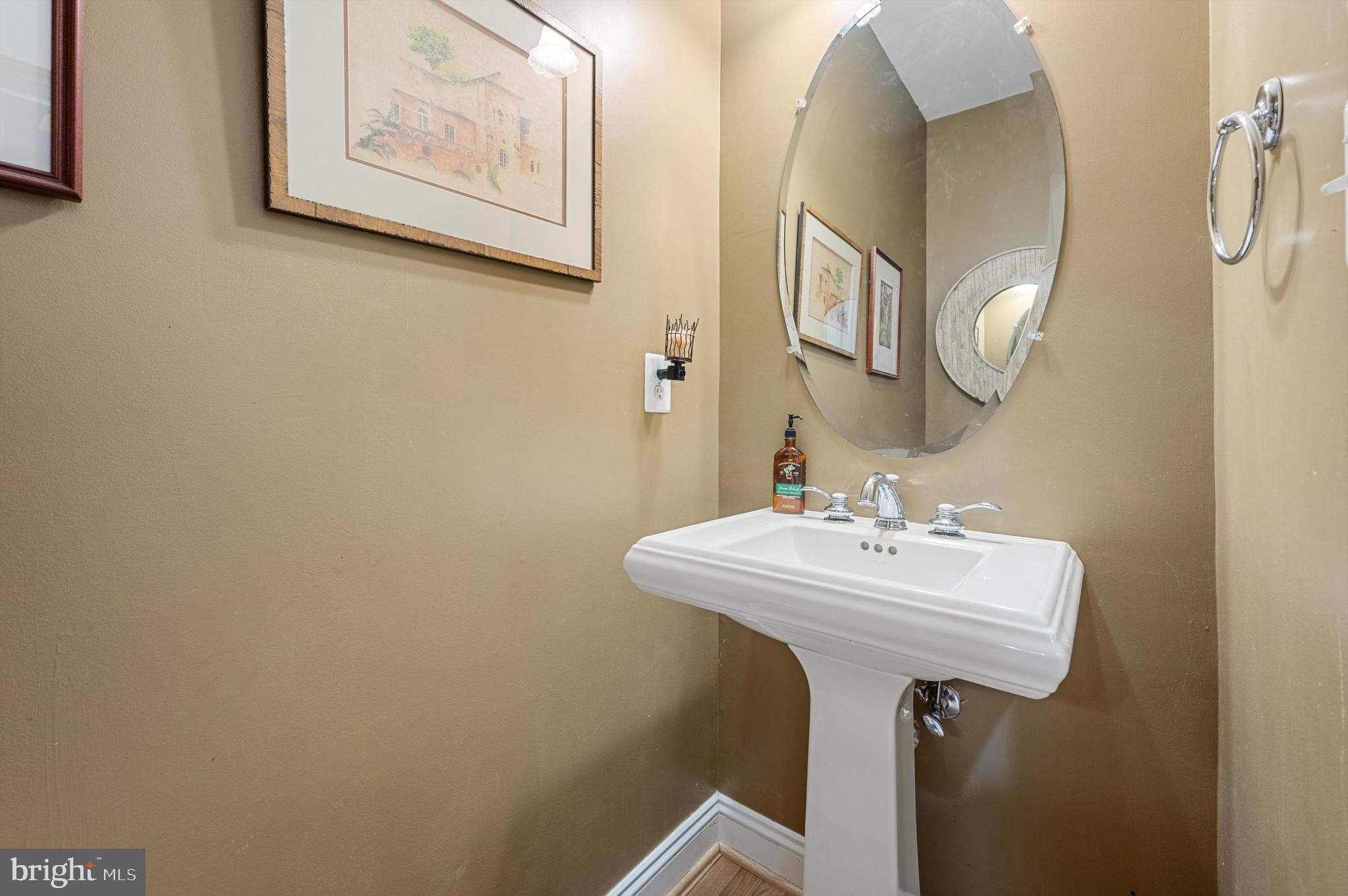 DOBBINS CREEK HAMLET - Residential