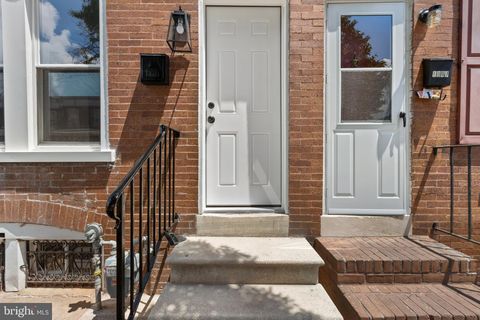 Townhouse For Sale - 1005 Maple St<br/> WILMINGTON, DE 19805