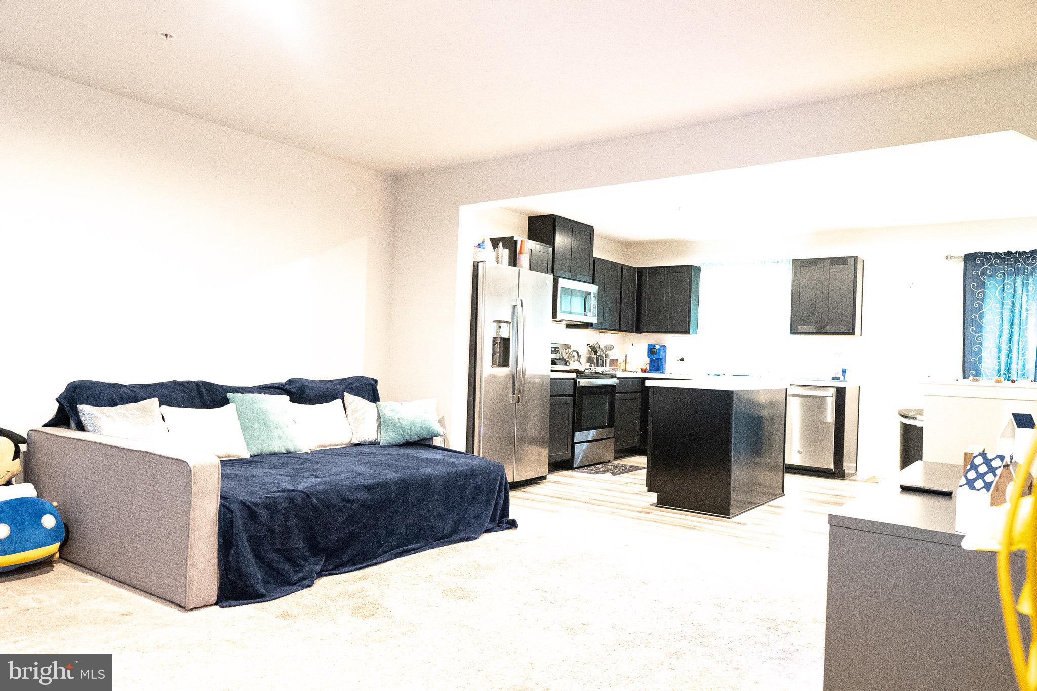 CHESAPEAKE CLUB - Residential