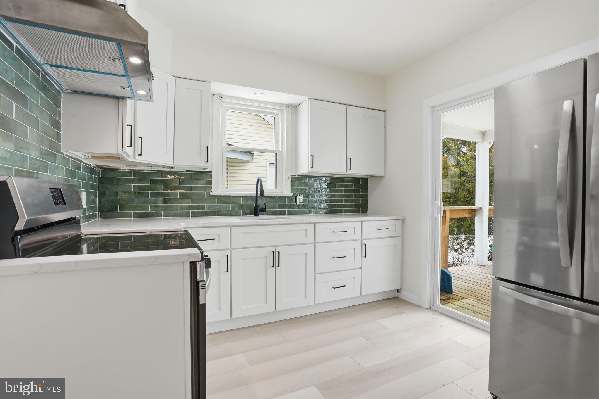 EDGELY - Residential