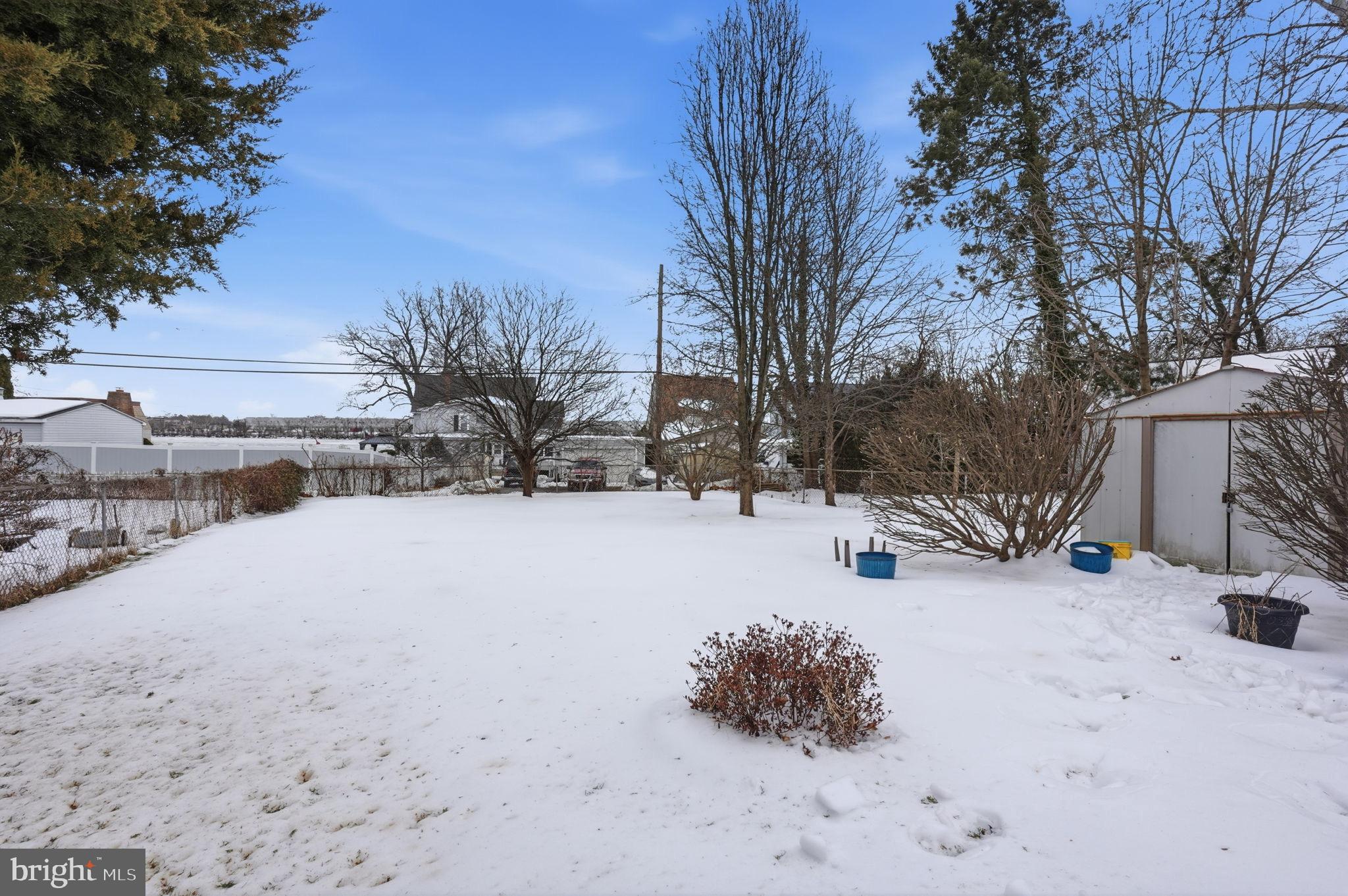 EDGELY - Residential