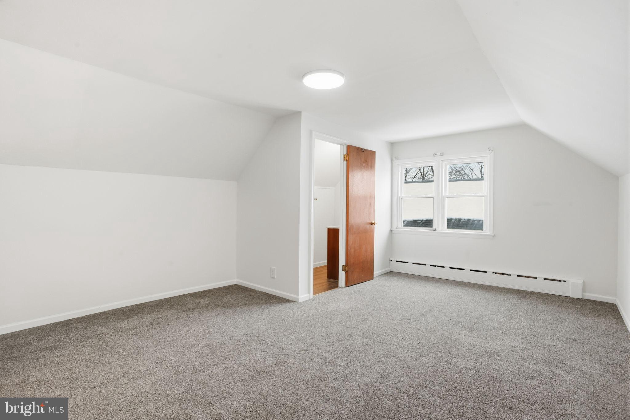 EDGELY - Residential