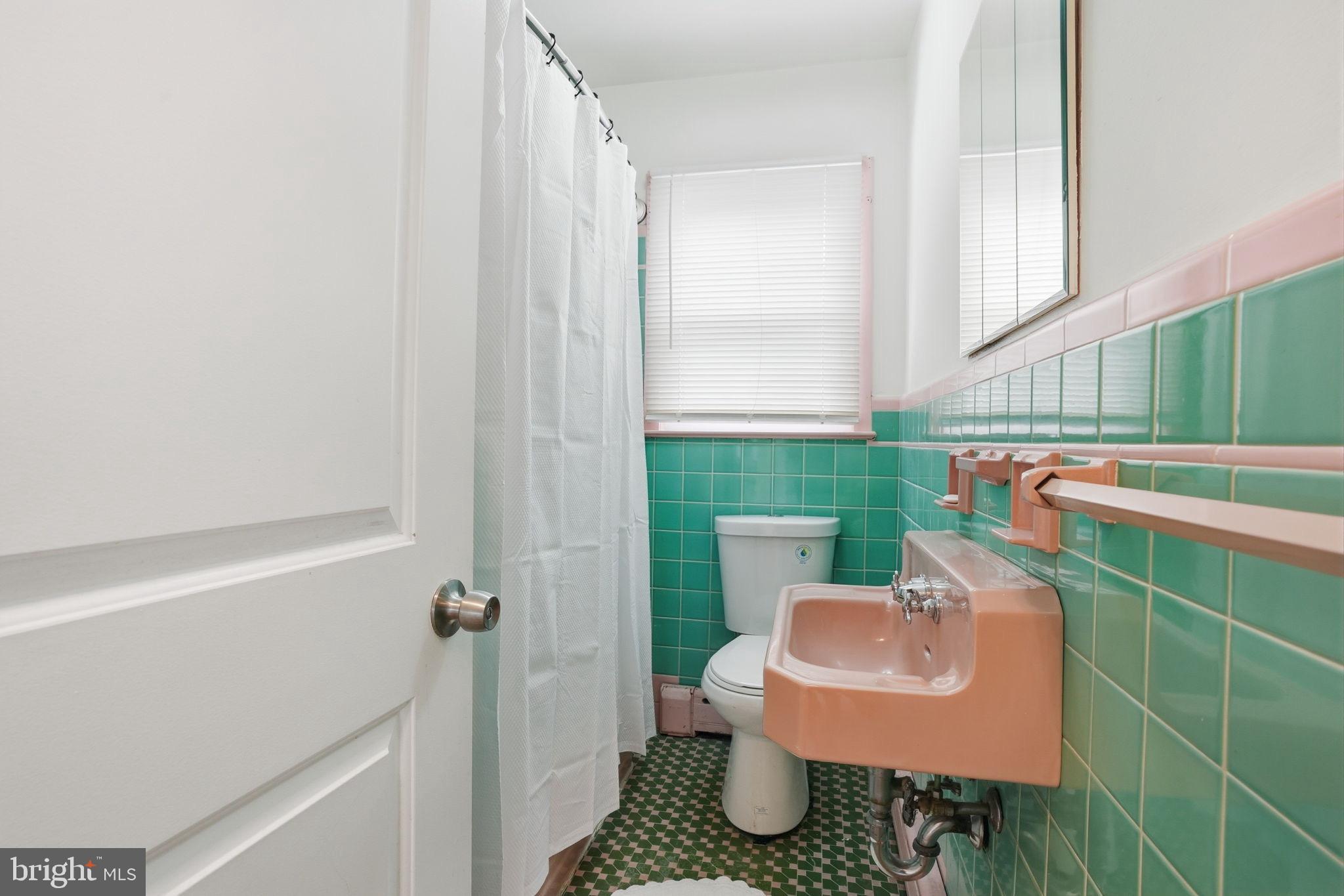 EDGELY - Residential