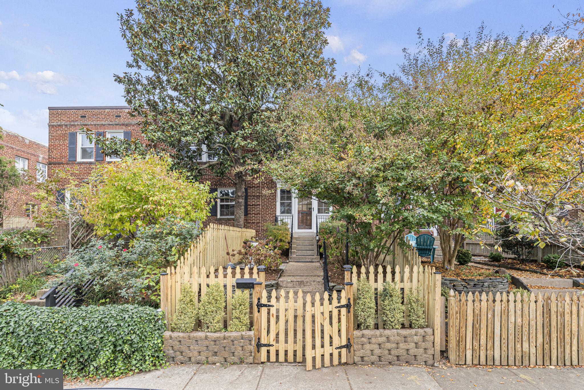 ROSEMONT - Residential