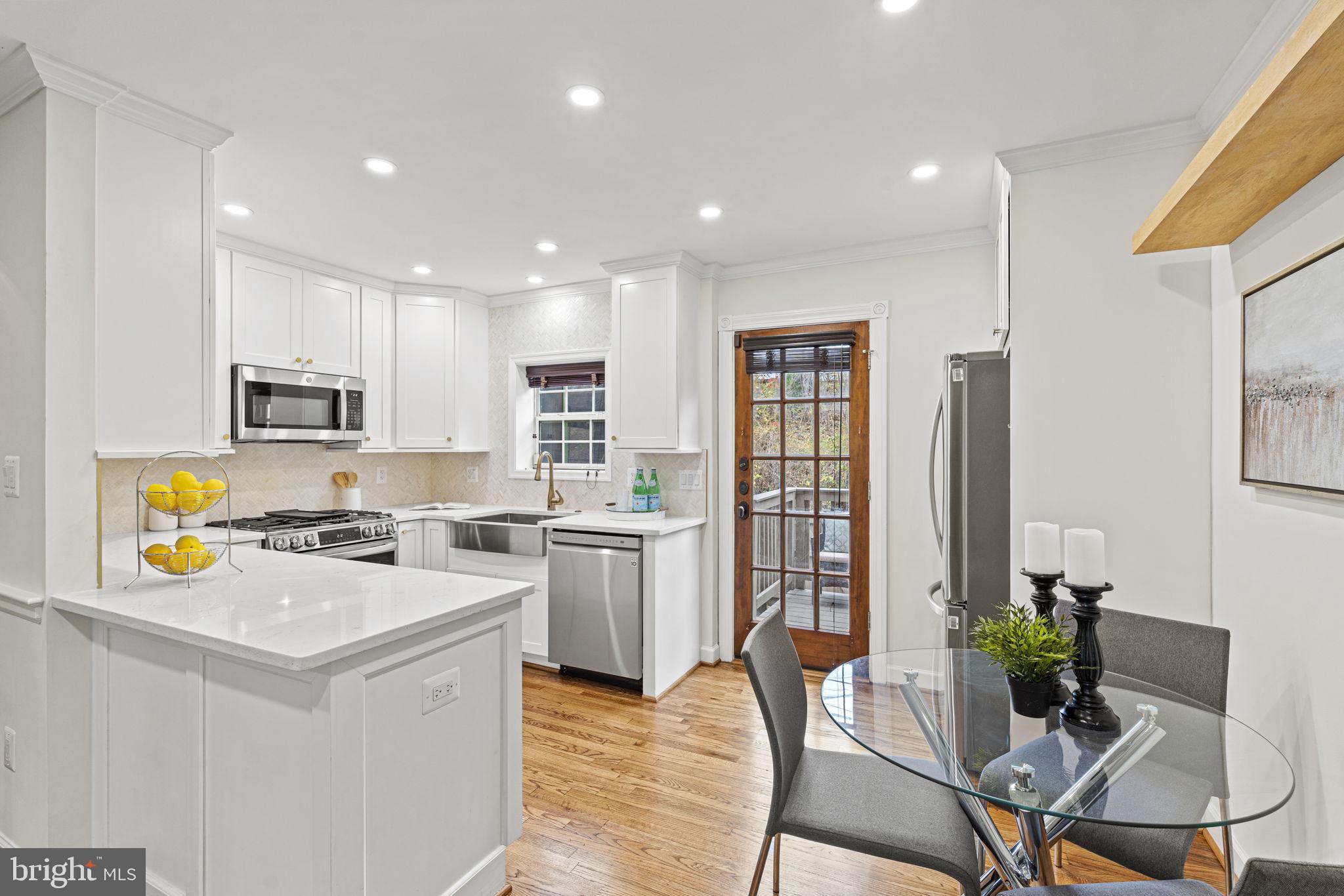 ROSEMONT - Residential