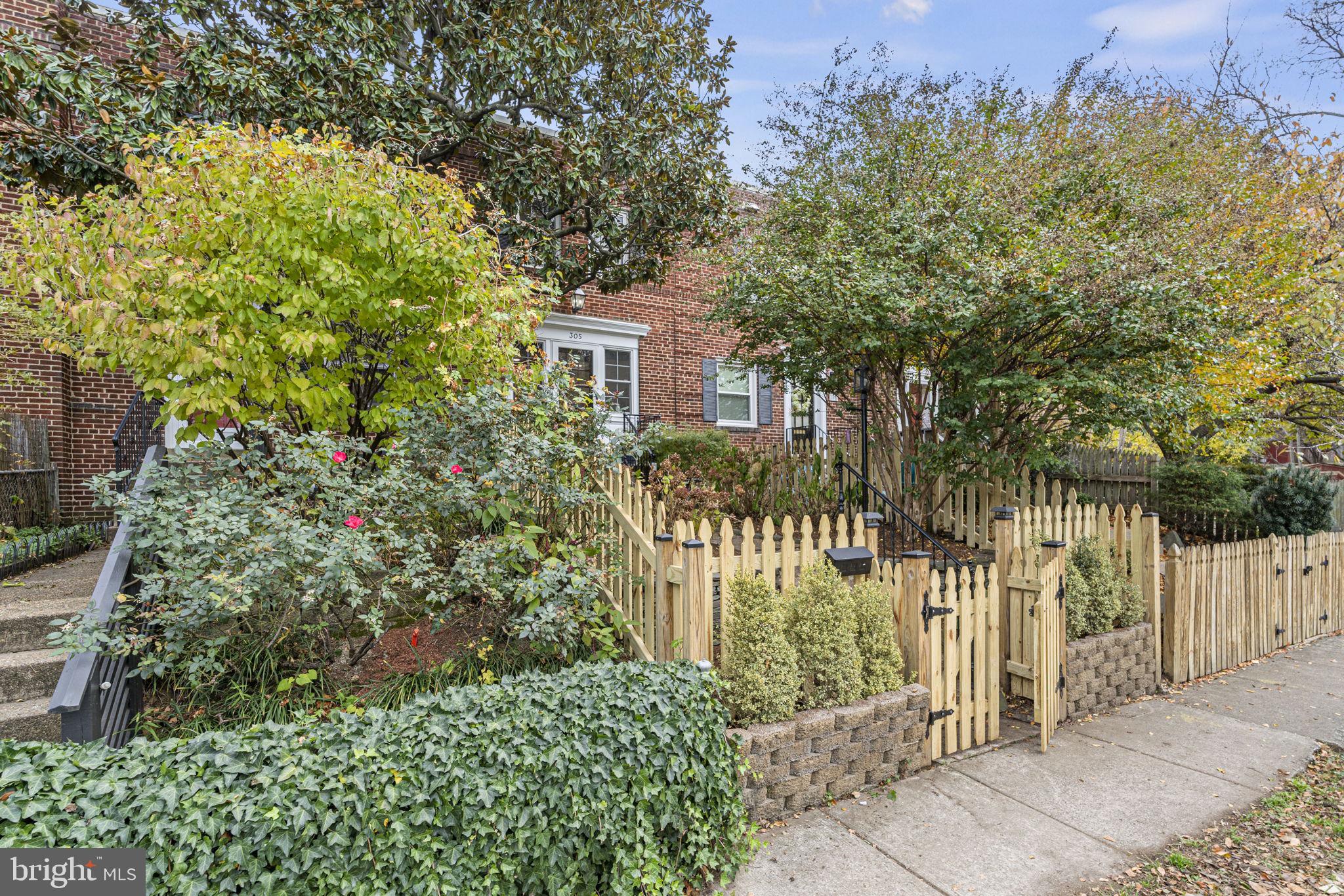 ROSEMONT - Residential