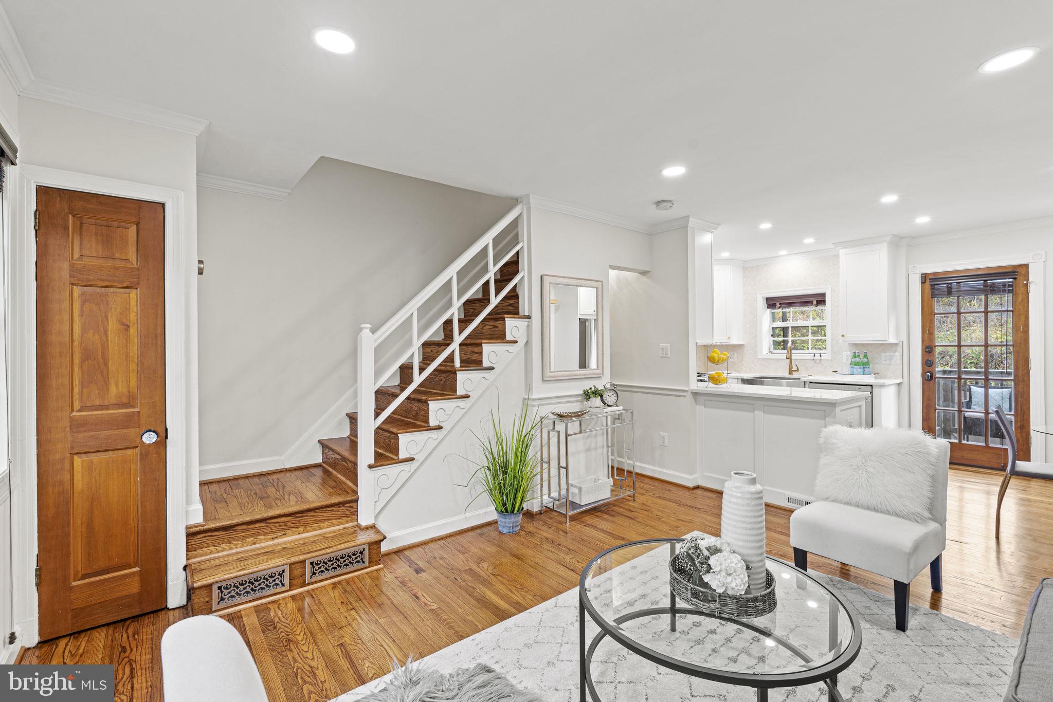 ROSEMONT - Residential