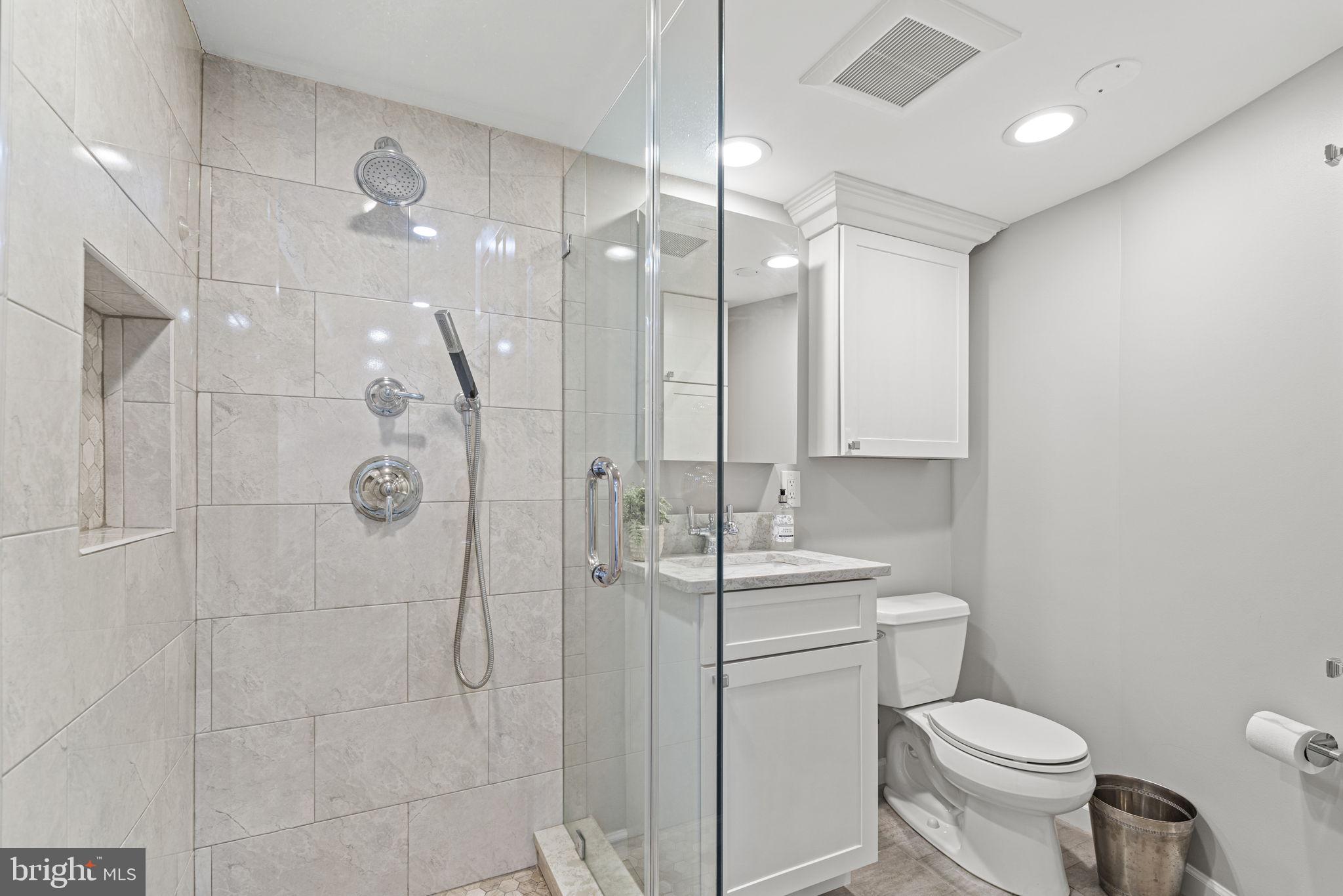 ROSEMONT - Residential