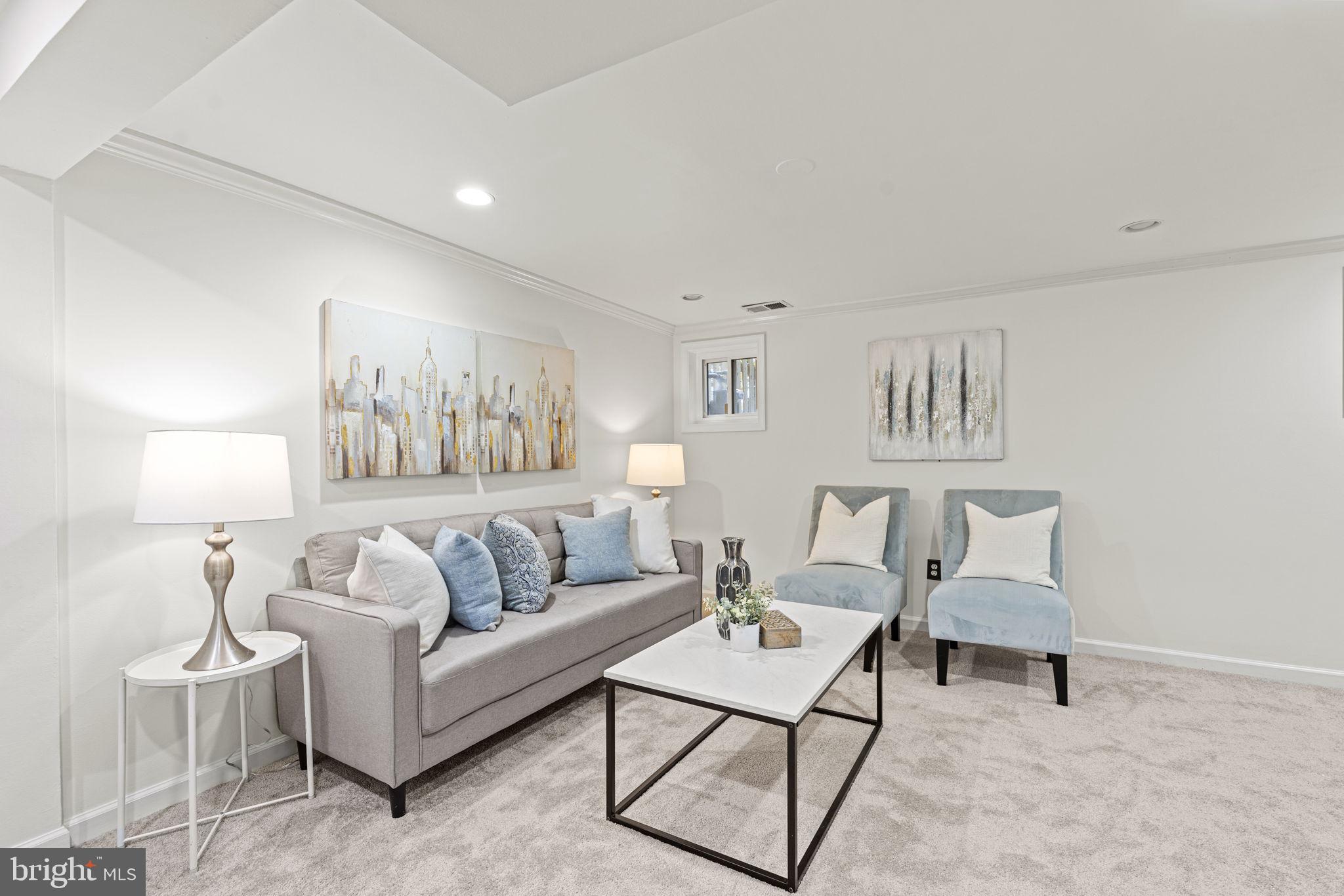 ROSEMONT - Residential