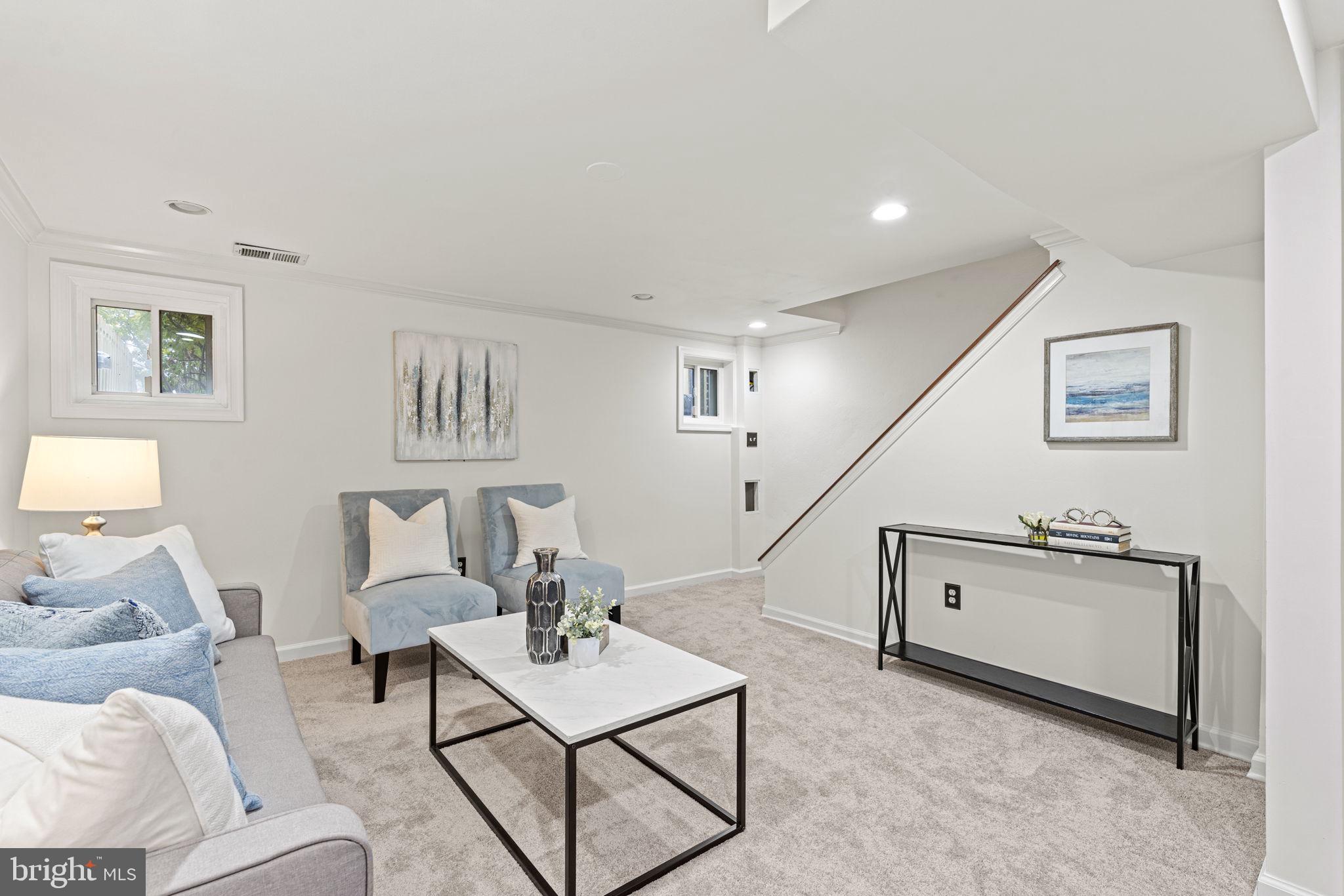 ROSEMONT - Residential