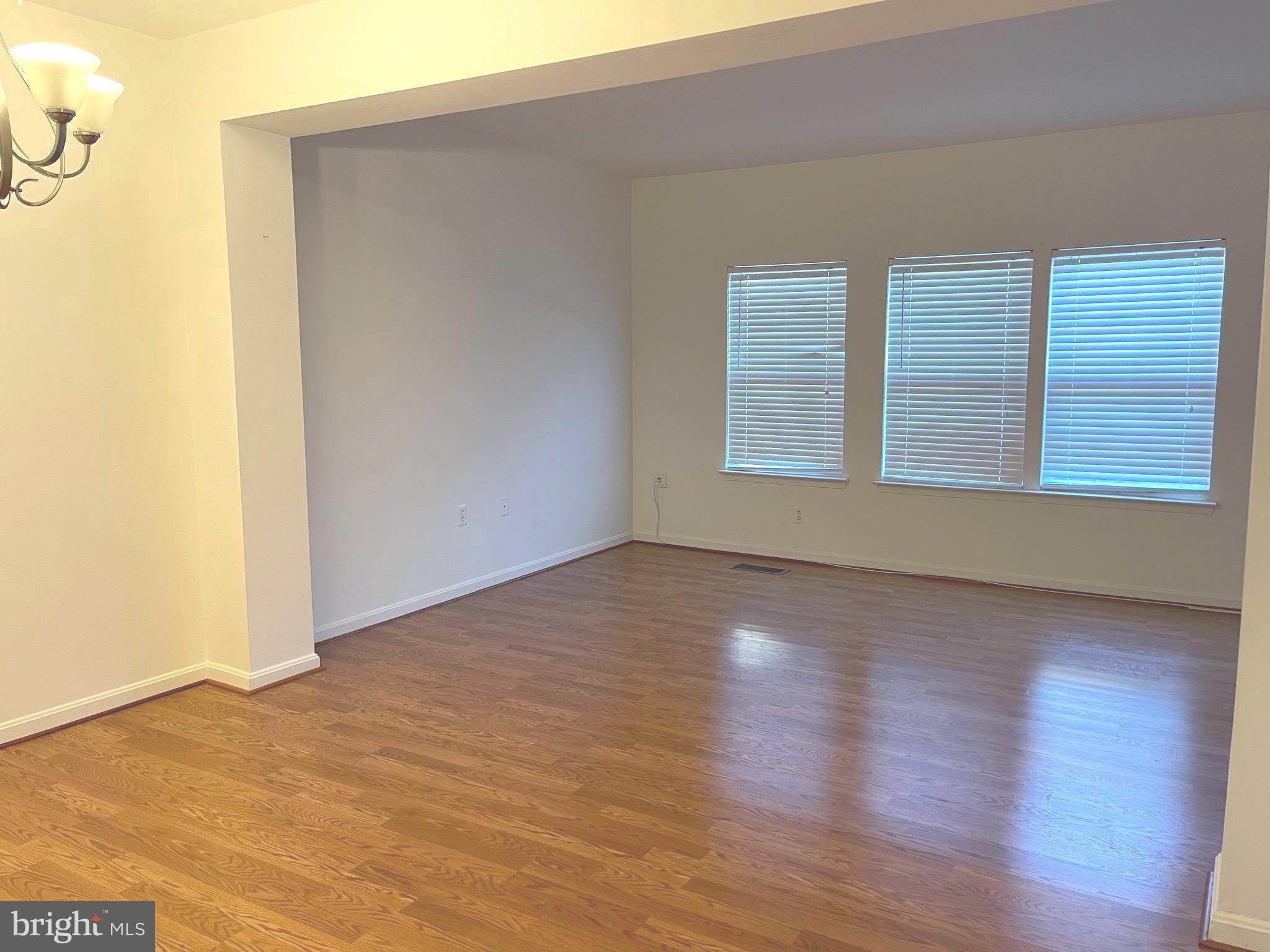 4080 FOUNTAINSIDE LANE