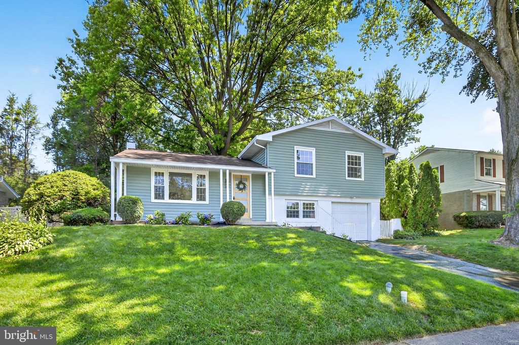 Photo of 341 Ashford Drive, LANCASTER, PA 17601 (MLS # PALA2072226)