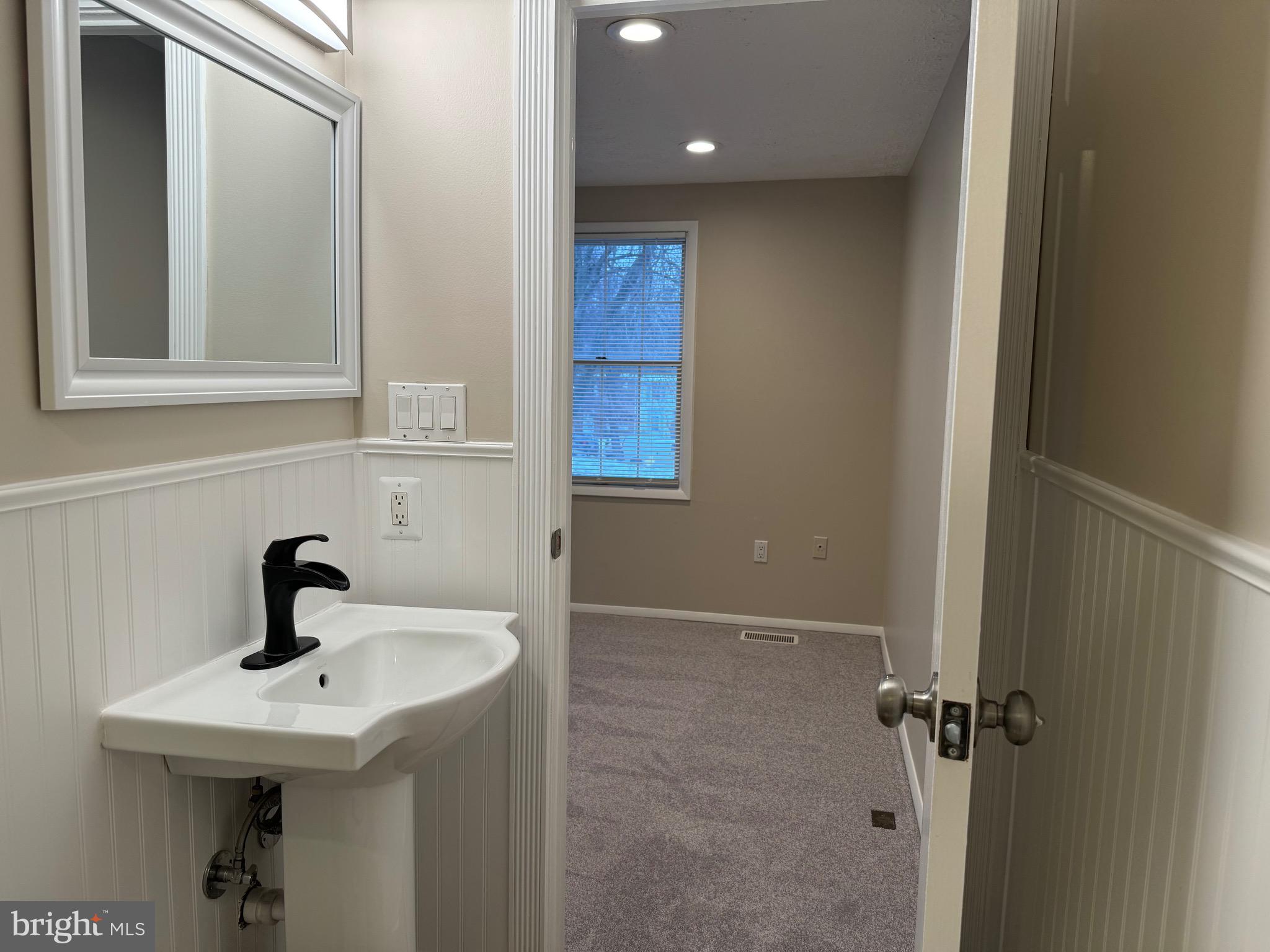 WATKINS MILL - Residential Lease