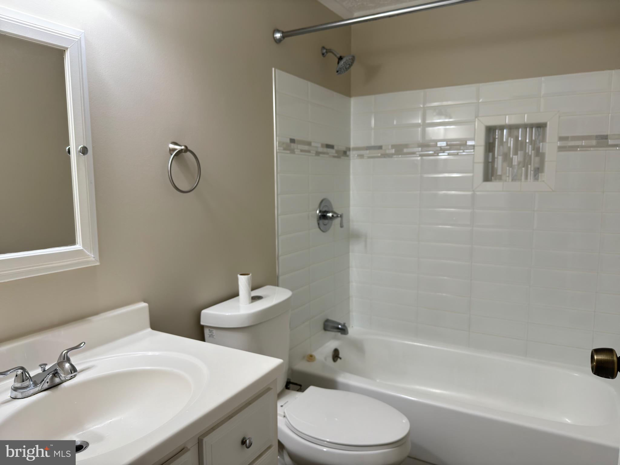 WATKINS MILL - Residential Lease