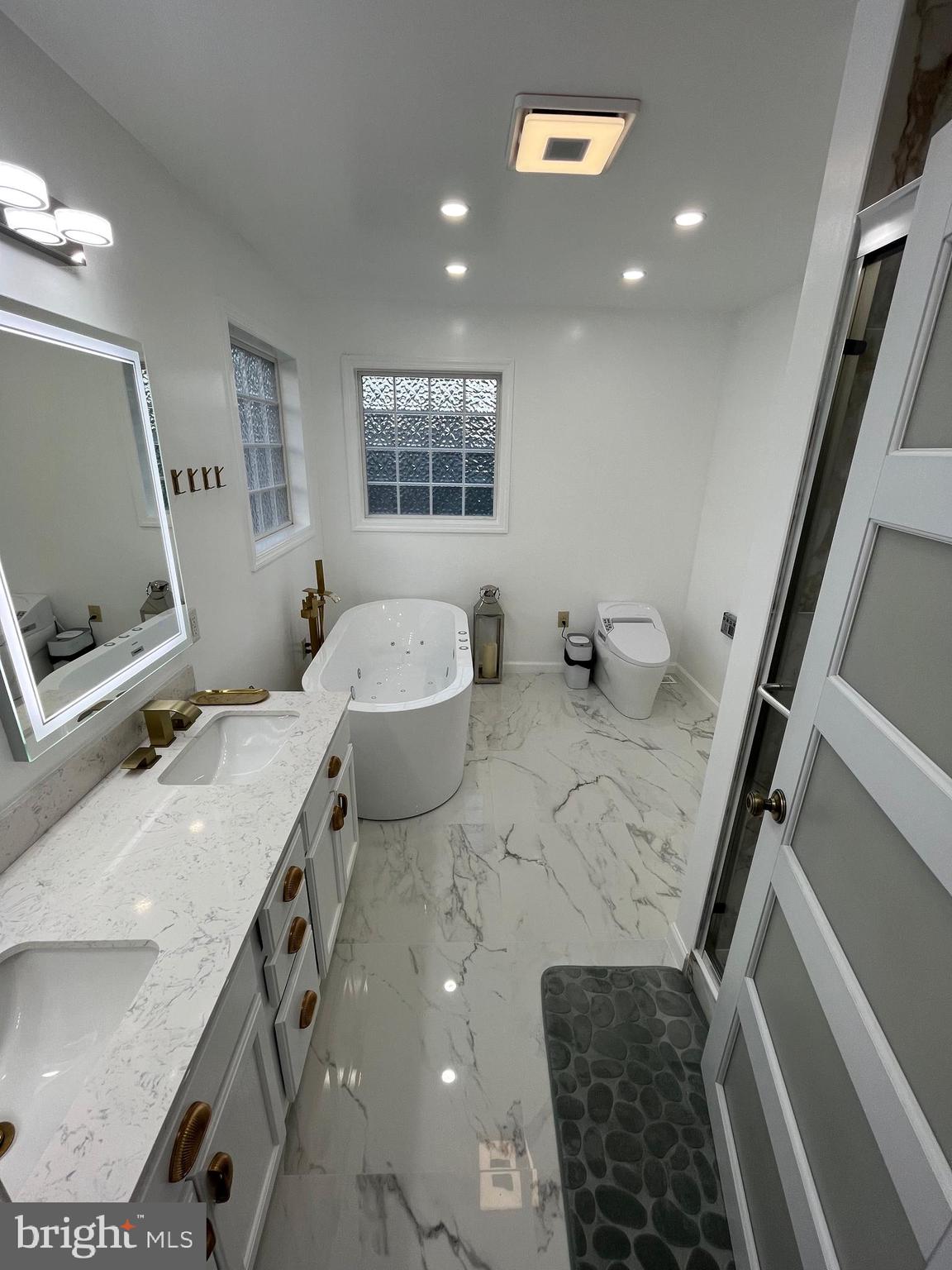 ASHLEIGH KNOLLS - Residential