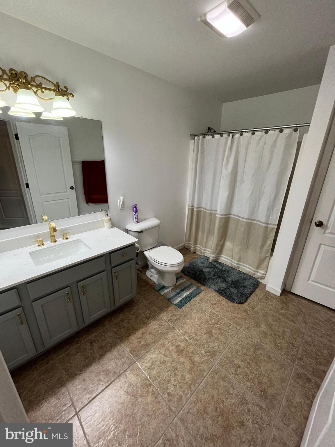 ASHLEIGH KNOLLS - Residential