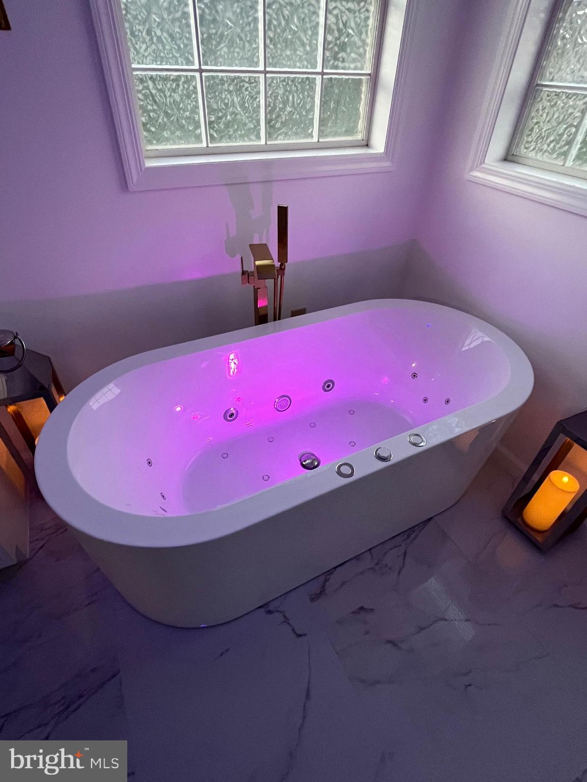 ASHLEIGH KNOLLS - Residential