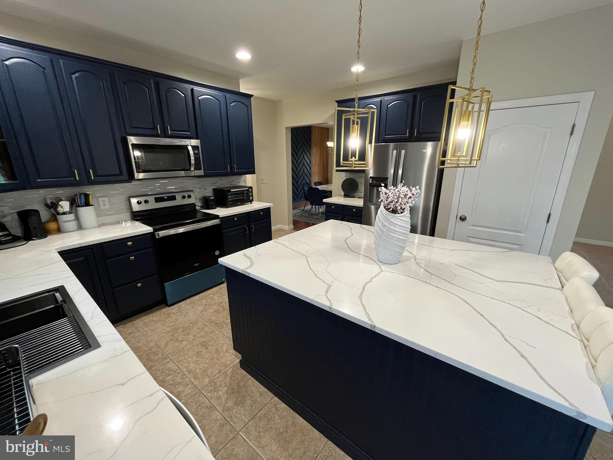 ASHLEIGH KNOLLS - Residential