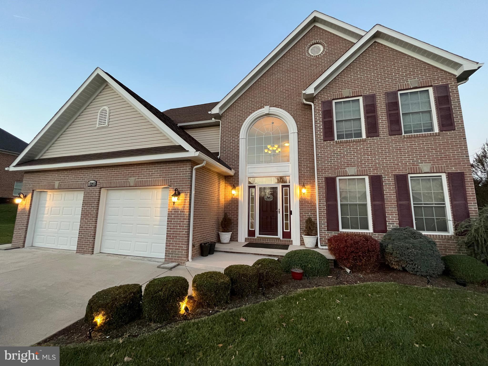 ASHLEIGH KNOLLS - Residential