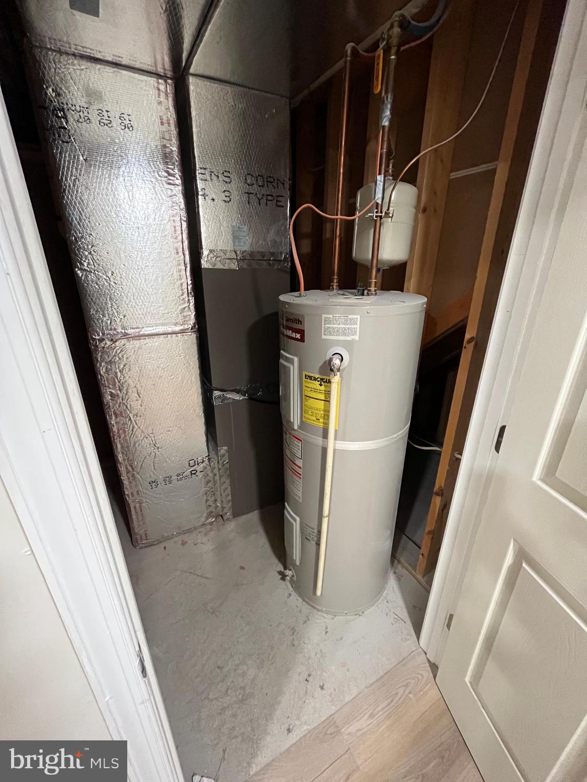 ASHLEIGH KNOLLS - Residential