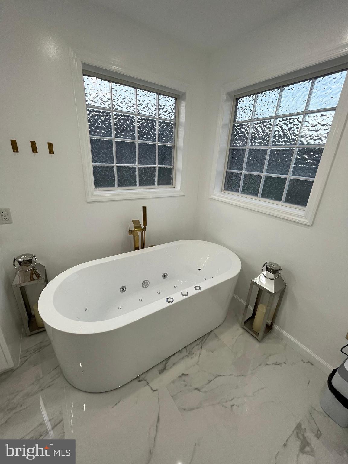 ASHLEIGH KNOLLS - Residential