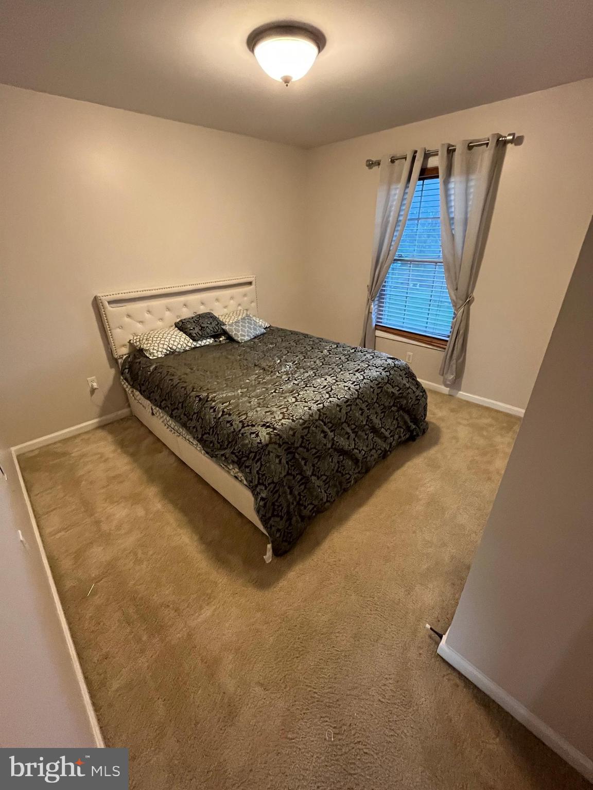 ASHLEIGH KNOLLS - Residential