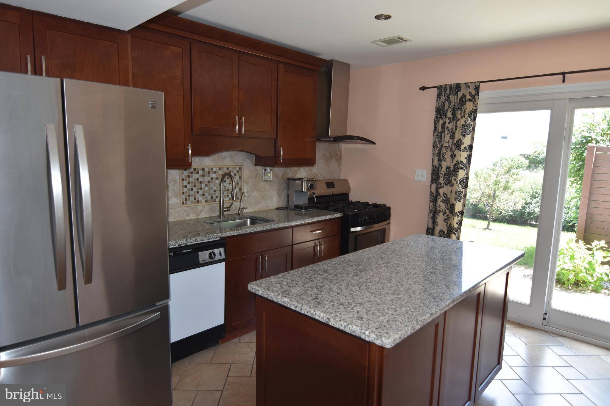 MILLERSVILLE - Residential