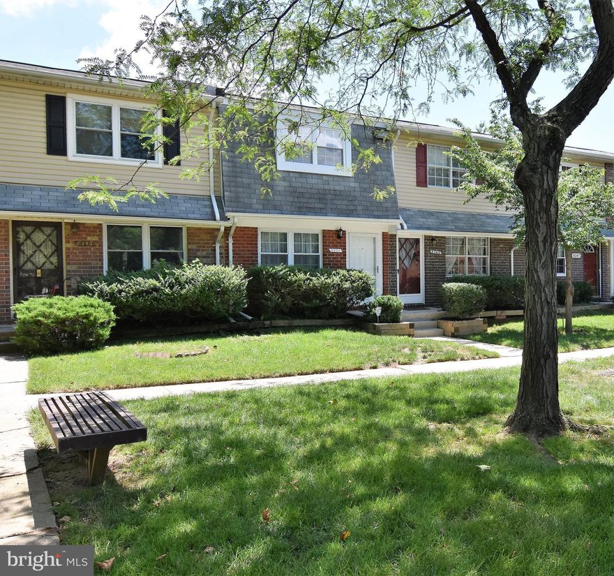 WOW! Beautifully updated, kitchen is stunning with granite counter tops, stainless steel appliances, wall mount range hood, gas stove, island, ceramic tile floor and back splash. Enjoy the privacy of walking out your new sliding door to relax on the cozy back patio. Updated bathroom with ceramic flooring and surround. Wide window ledges allow you to sit and enjoy the outside view.